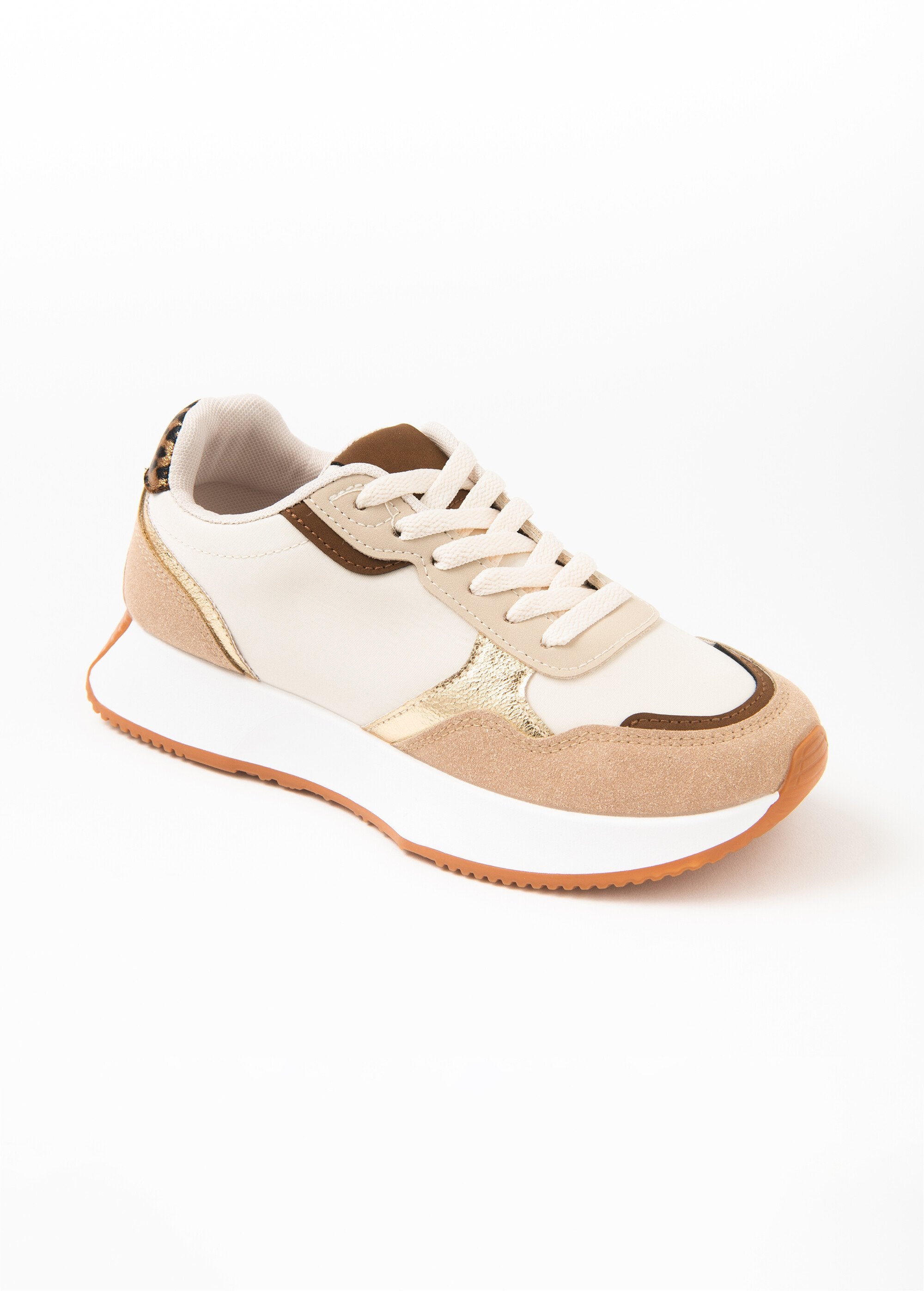 Zapatillas_de_suela_gruesa_con_detalles_iridiscentes_Blanco_y_leopardo_FA1_slim