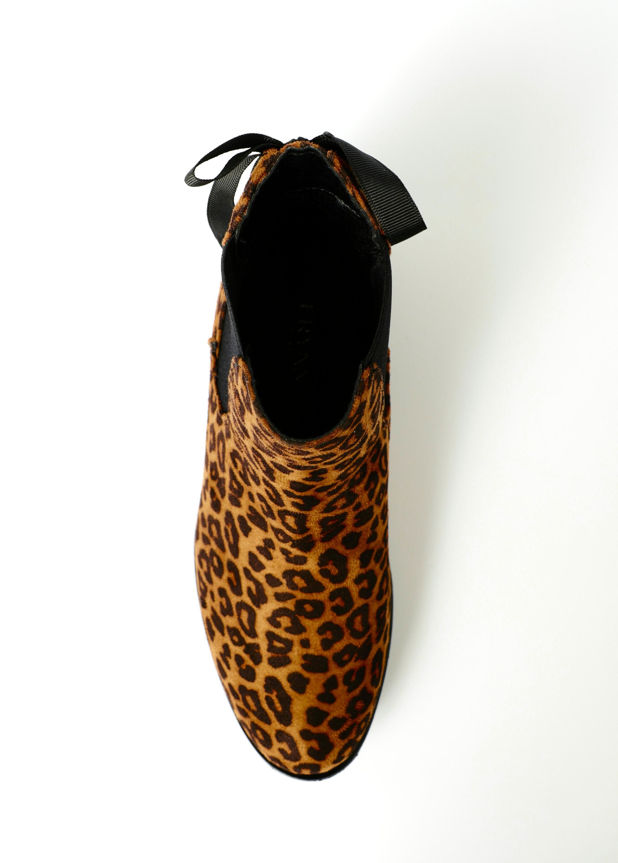 Botas_Chelsea_con_tacones_elegantes_y_lazo_Leopardo_OV1_slim