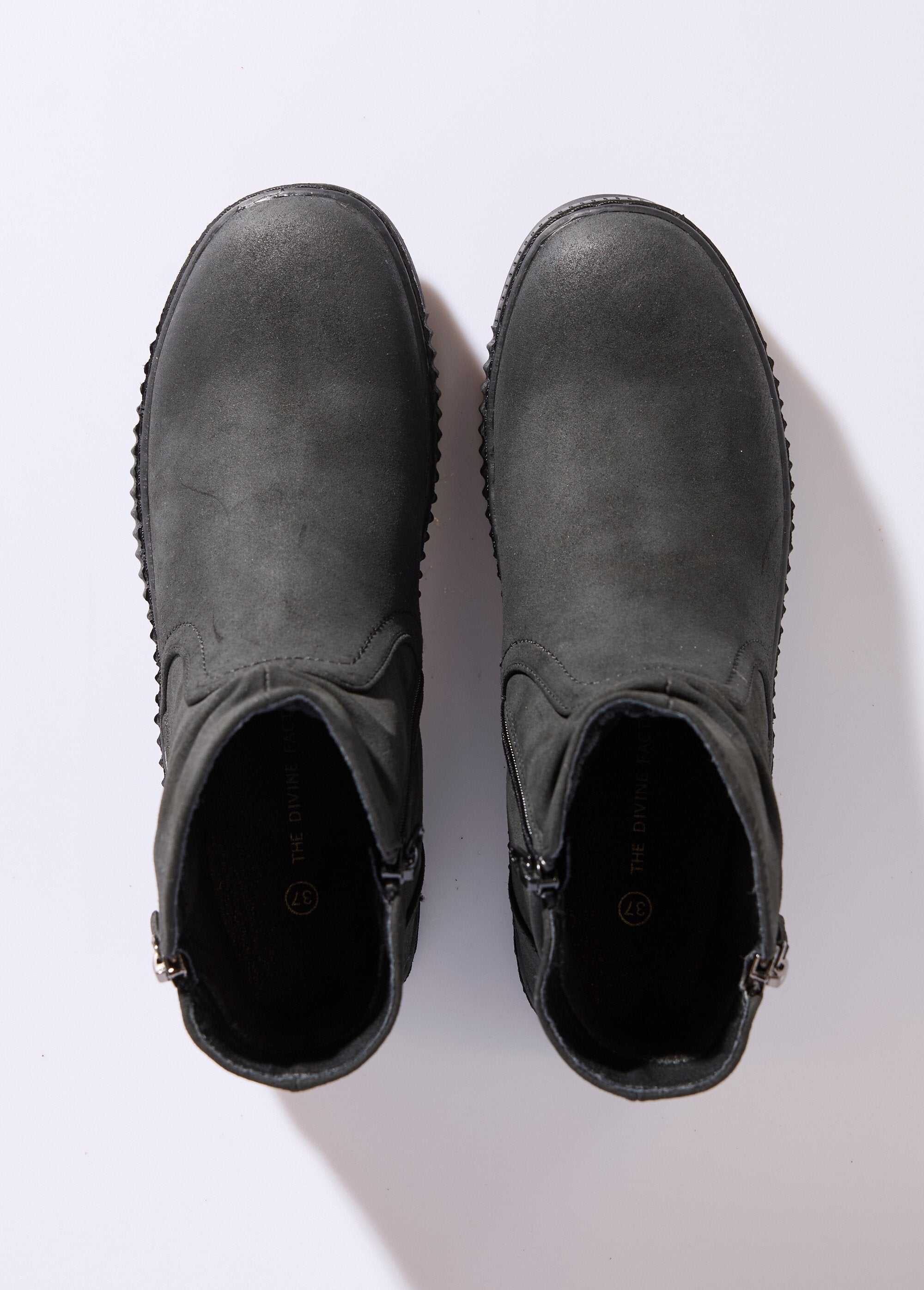 Botas_de_ante_con_suela_de_cuña_Negro_OV1_slim