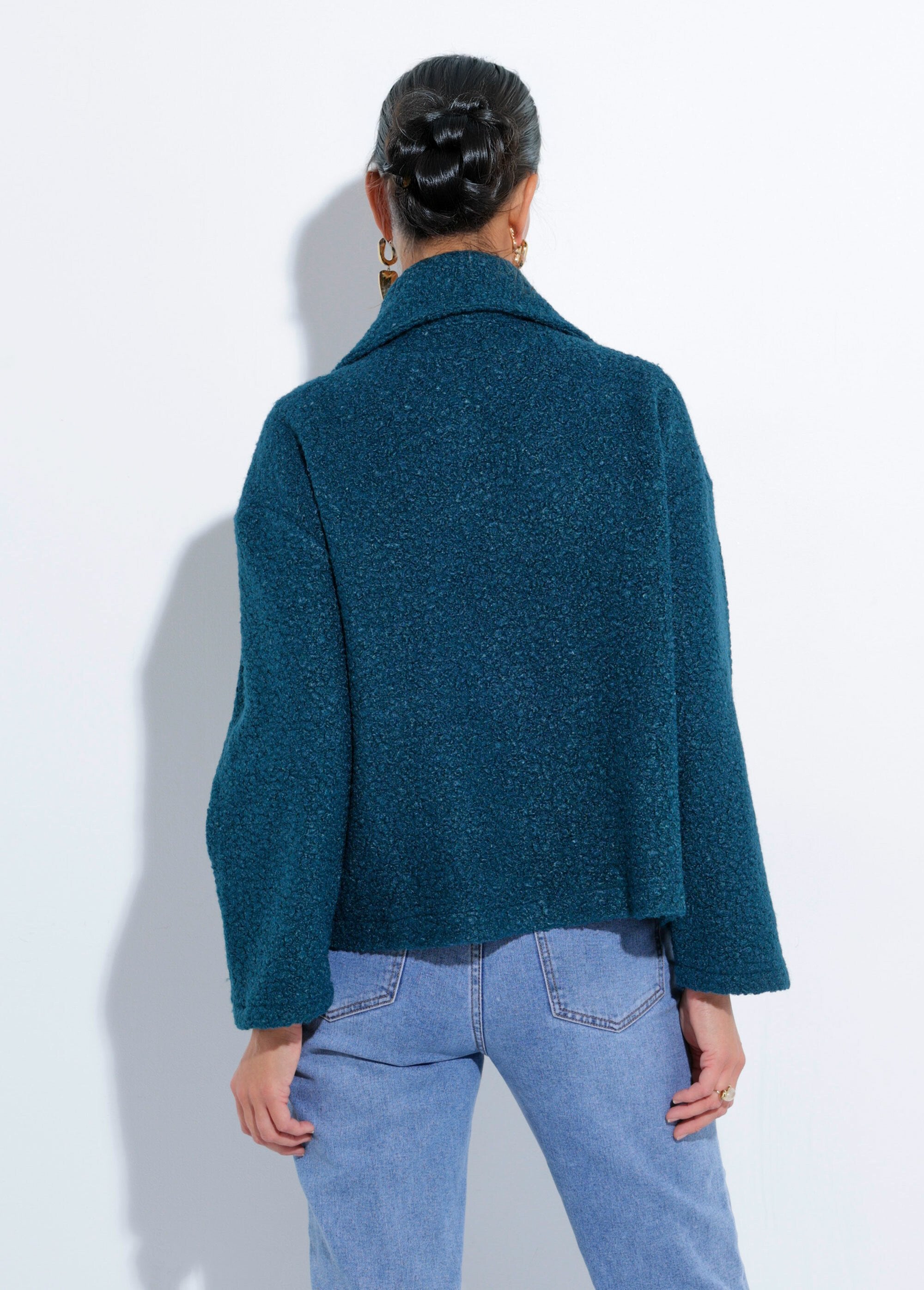 Chaquetón_corto_liso_estilo_bouclé_verde_pato_DO1_slim