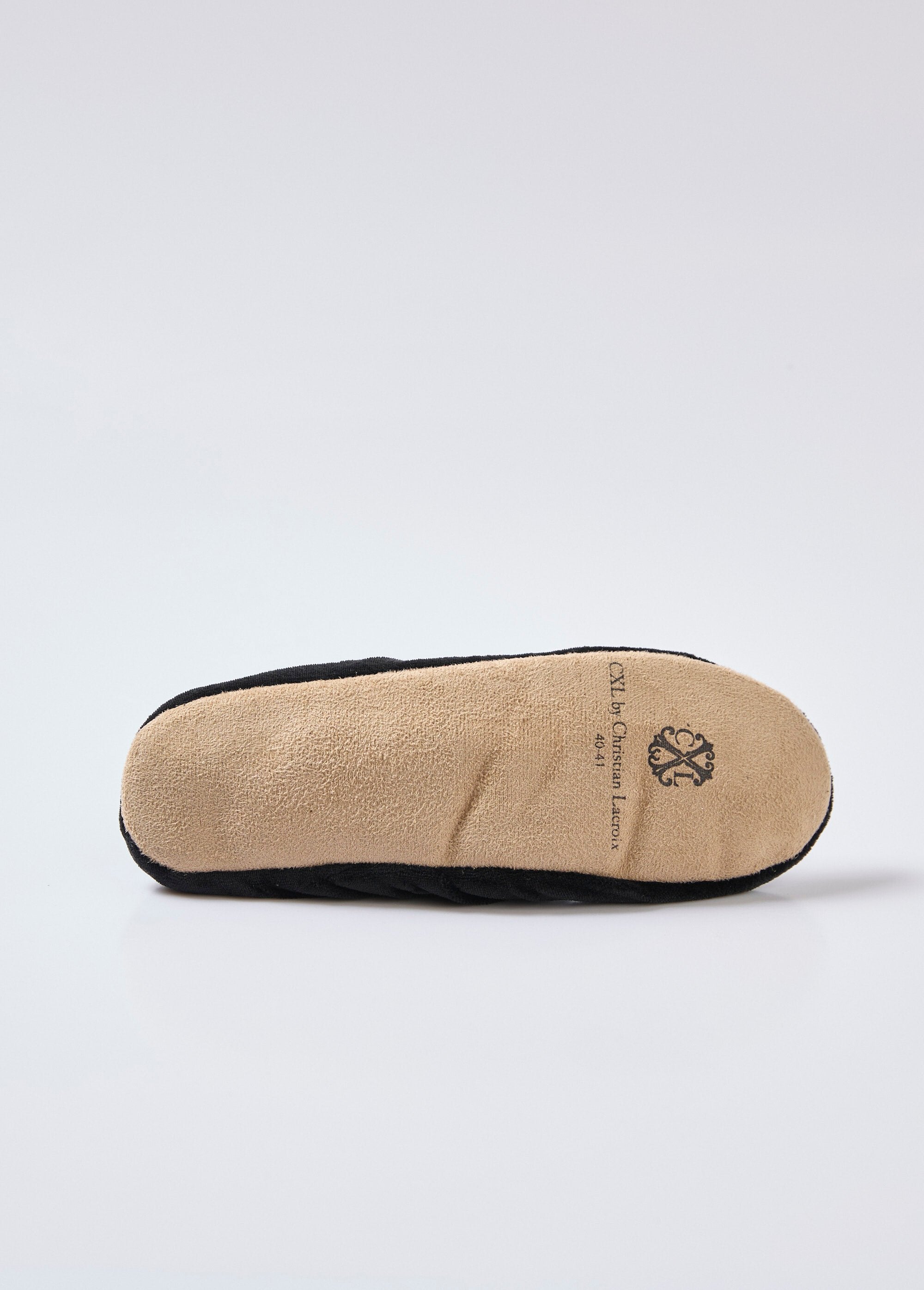 Zapatillas_estilo_bailarina_de_terciopelo_Negro_UN1_slim