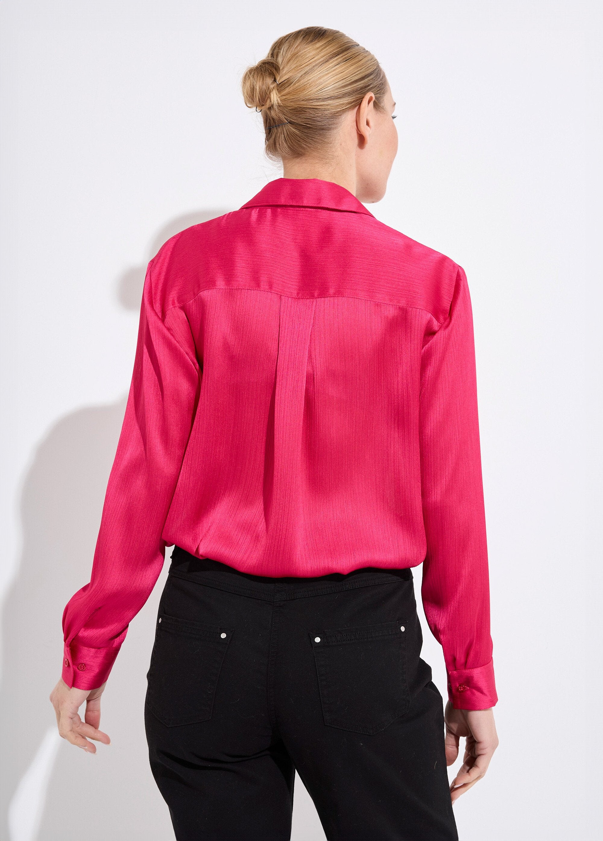 Blusa_de_satén_de_manga_larga_con_botones_Fucsia_DO1_slim
