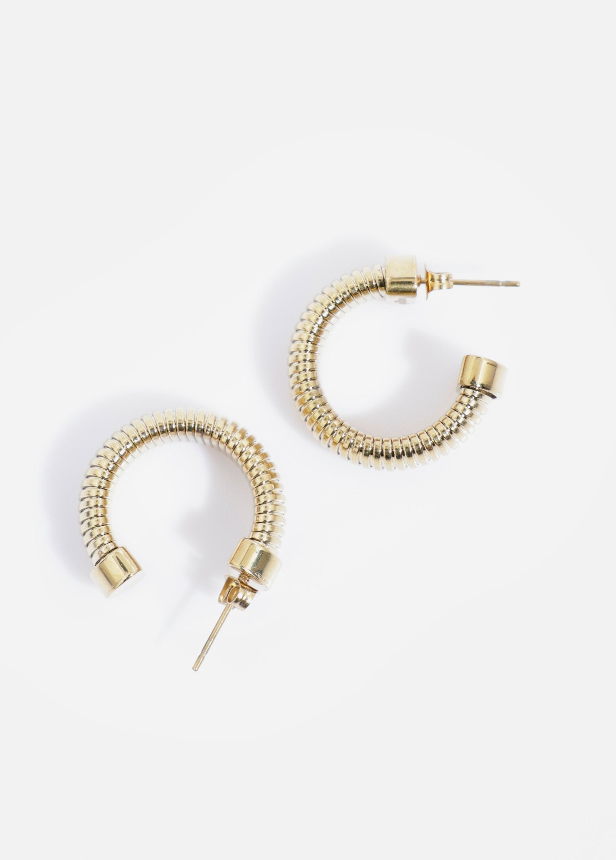 Pendientes_de_aro_de_malla_de_acero_inoxidable_Dorado_DE2_slim