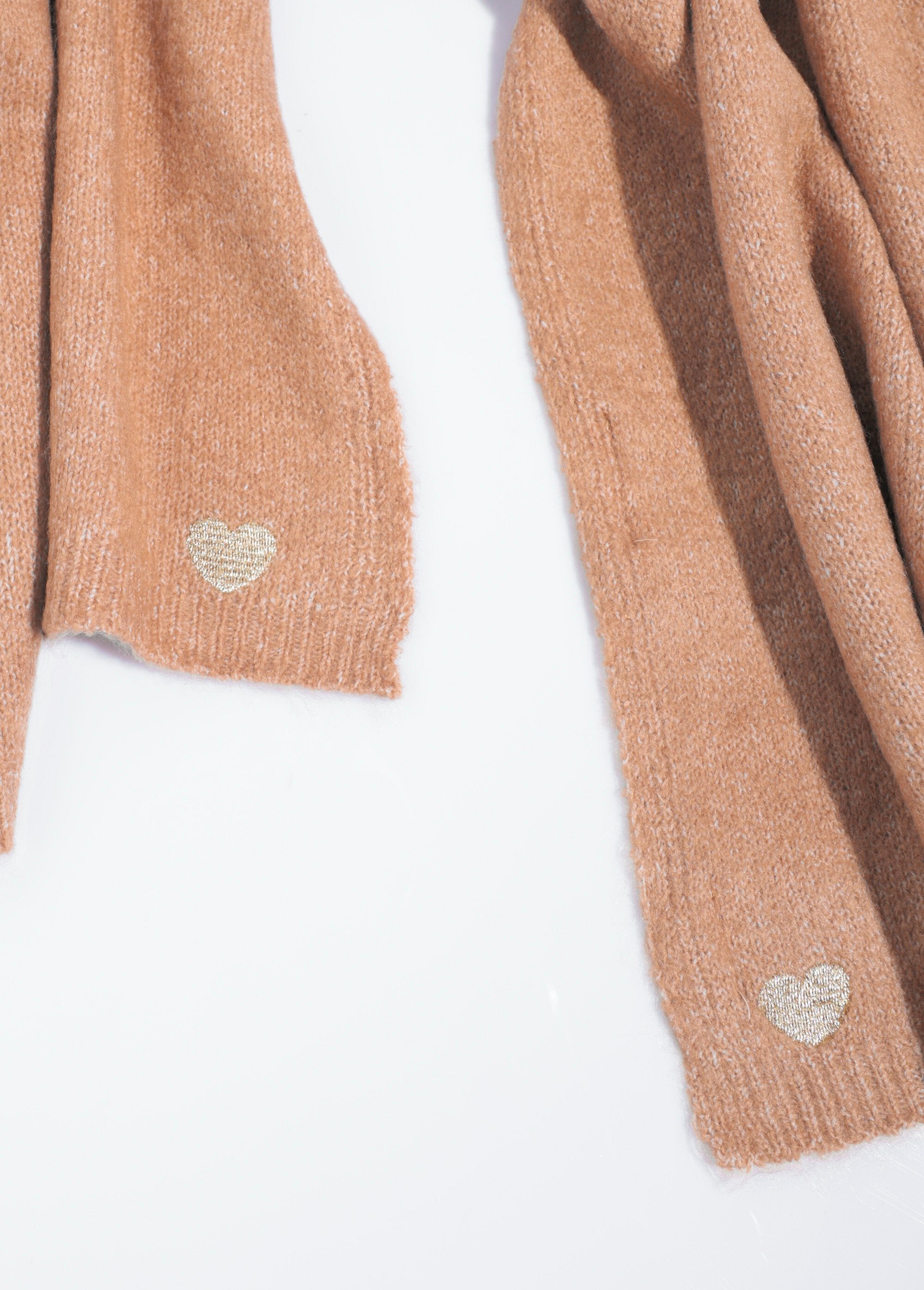 Bufanda_cálida_de_canalé_fino_con_lana_camello_DE1_slim