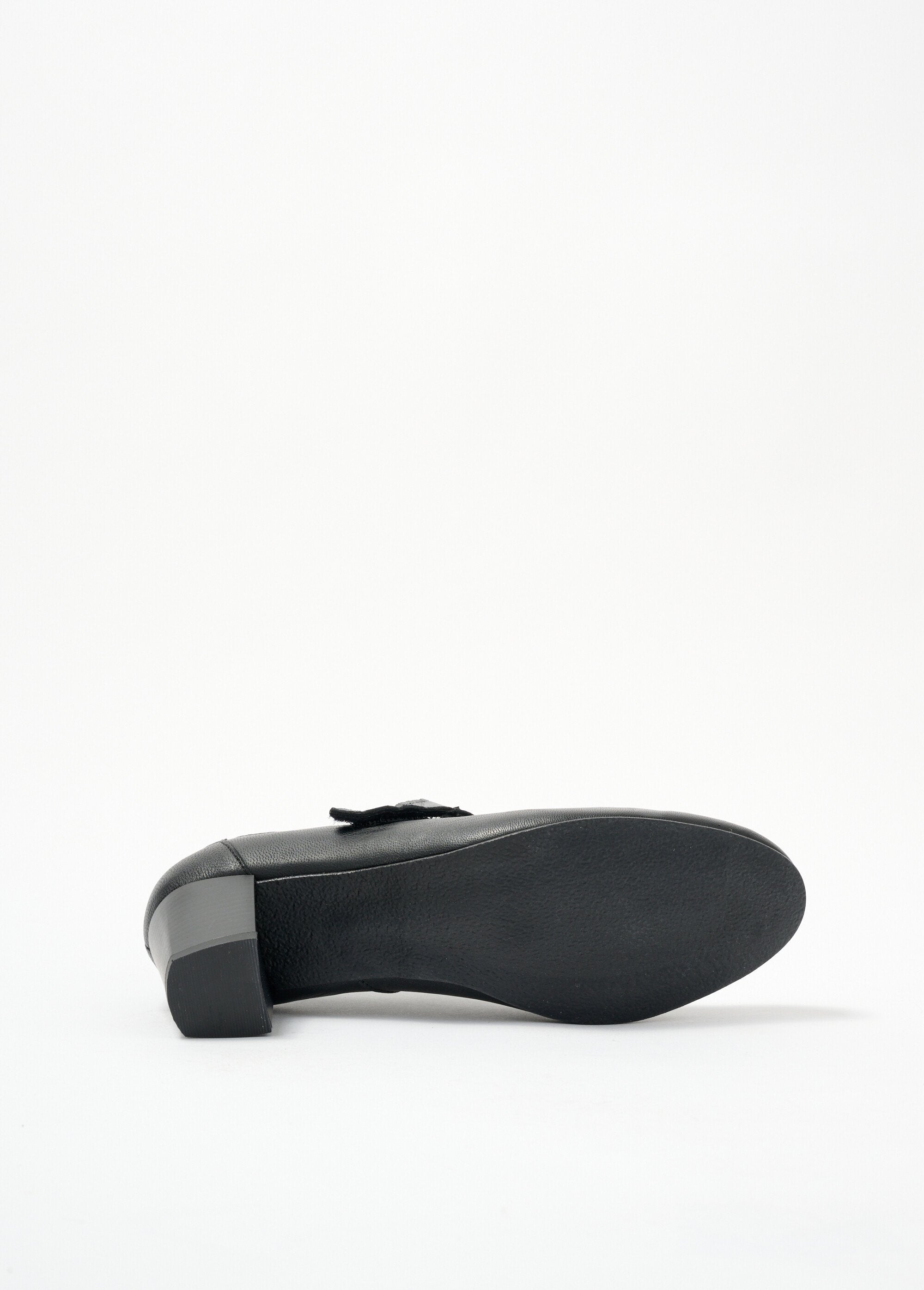 Zapatos_de_tacón_de_ancho_cómodo_con_cierre_de_velcro_en_piel_Negro_UN1_slim