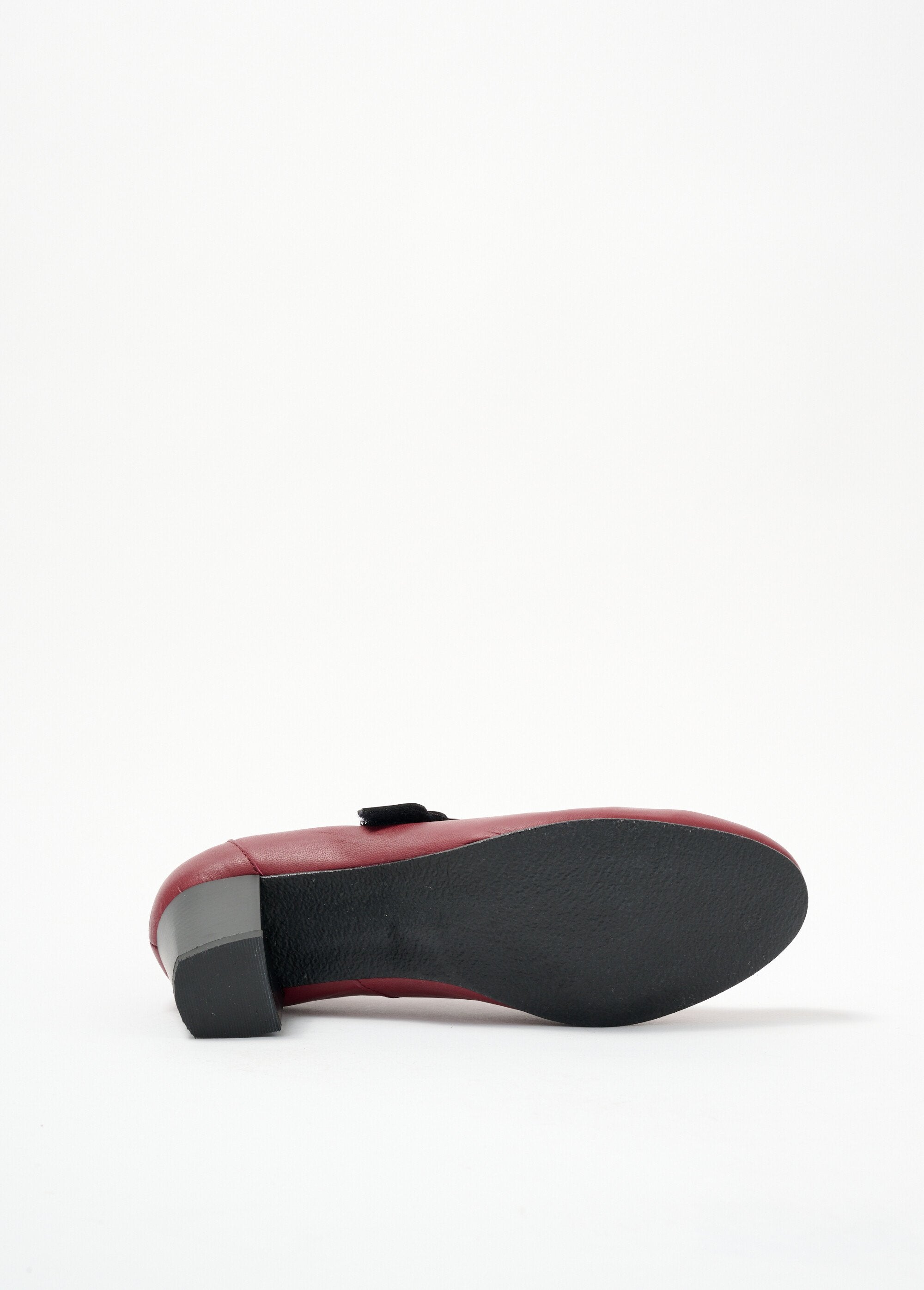 Zapatos_de_tacón_de_ancho_cómodo_con_cierre_de_velcro_en_piel_Burdeos_UN1_slim