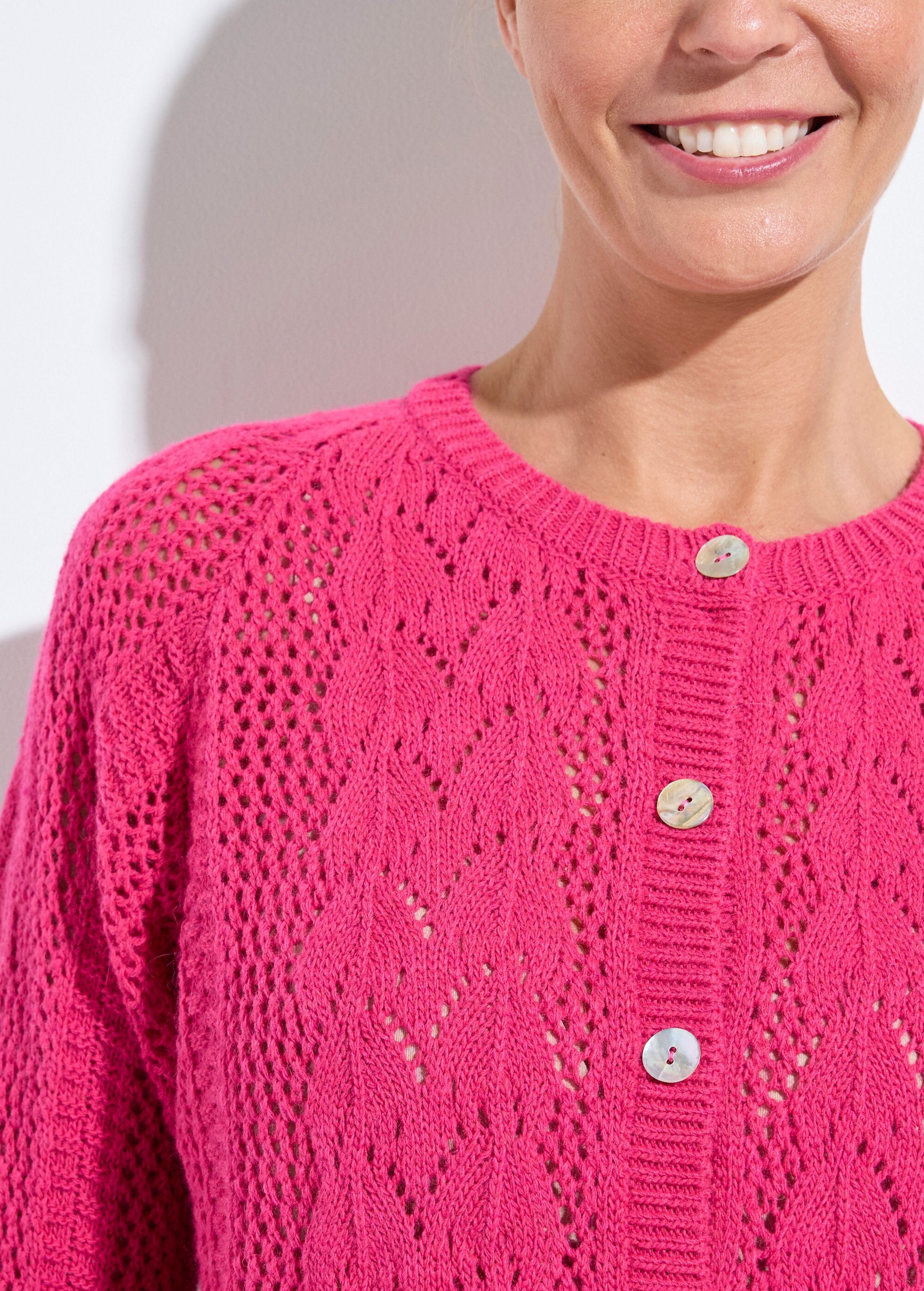 Cárdigan_calado_con_botones_de_lana_y_cachemira_Cassis_DE1_slim