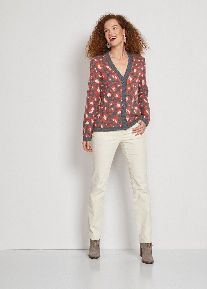 Cárdigan_corto_con_botones_en_jacquard_de_leopardo_Gris_y_terracota_SF1_slim
