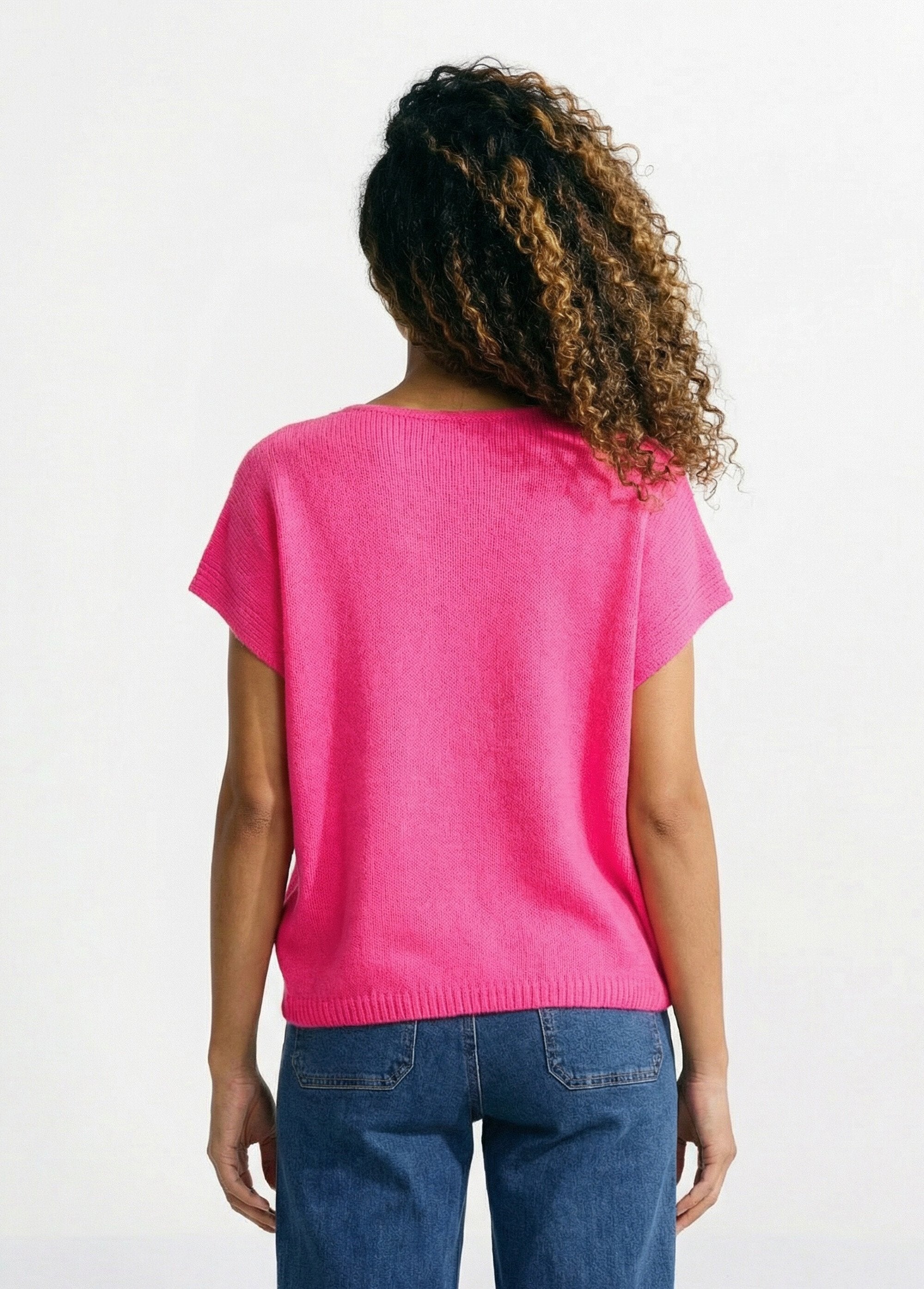 Chaleco_de_manga_corta_con_botones_metálicos_rosa_neón_DO1_slim