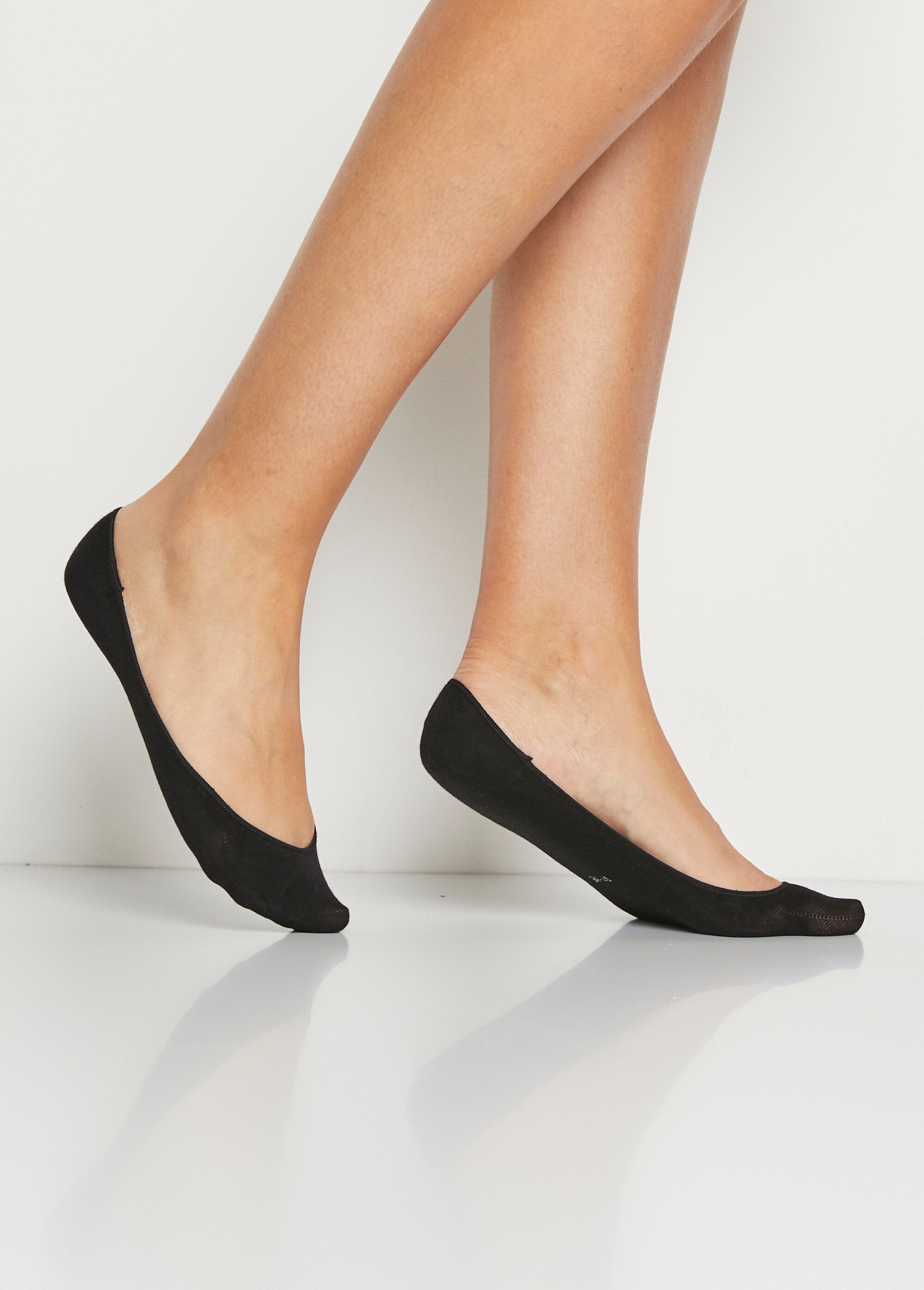 Calcetines_invisibles_de_corte_alto_lote_negro3_DR1_slim