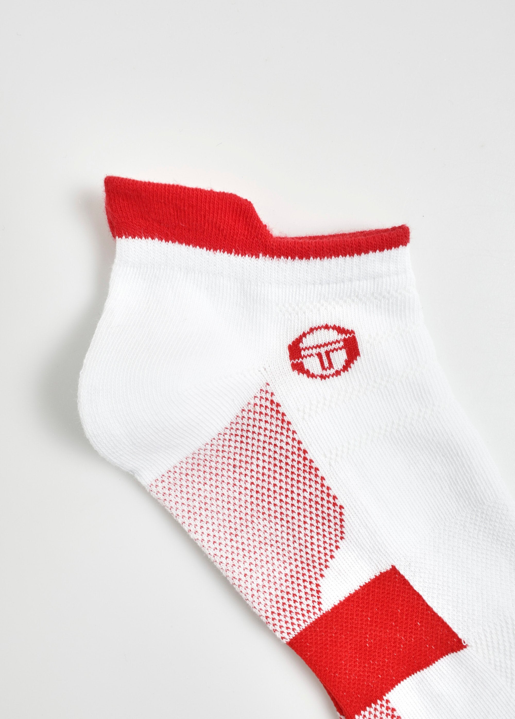 Pack_de_3_calcetines_con_detalle_en_el_talón_Surtido_blanco_DE2_slim