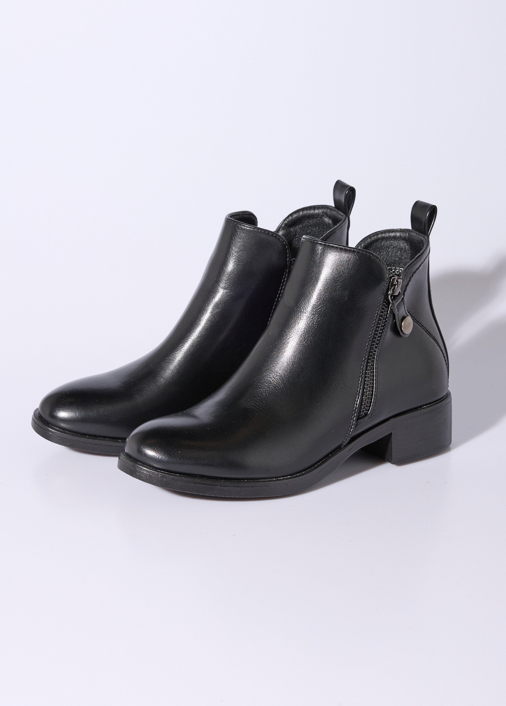 Botas_bajas_con_tacón_ancho_y_cremallera_decorativa_Negro_DE1_slim