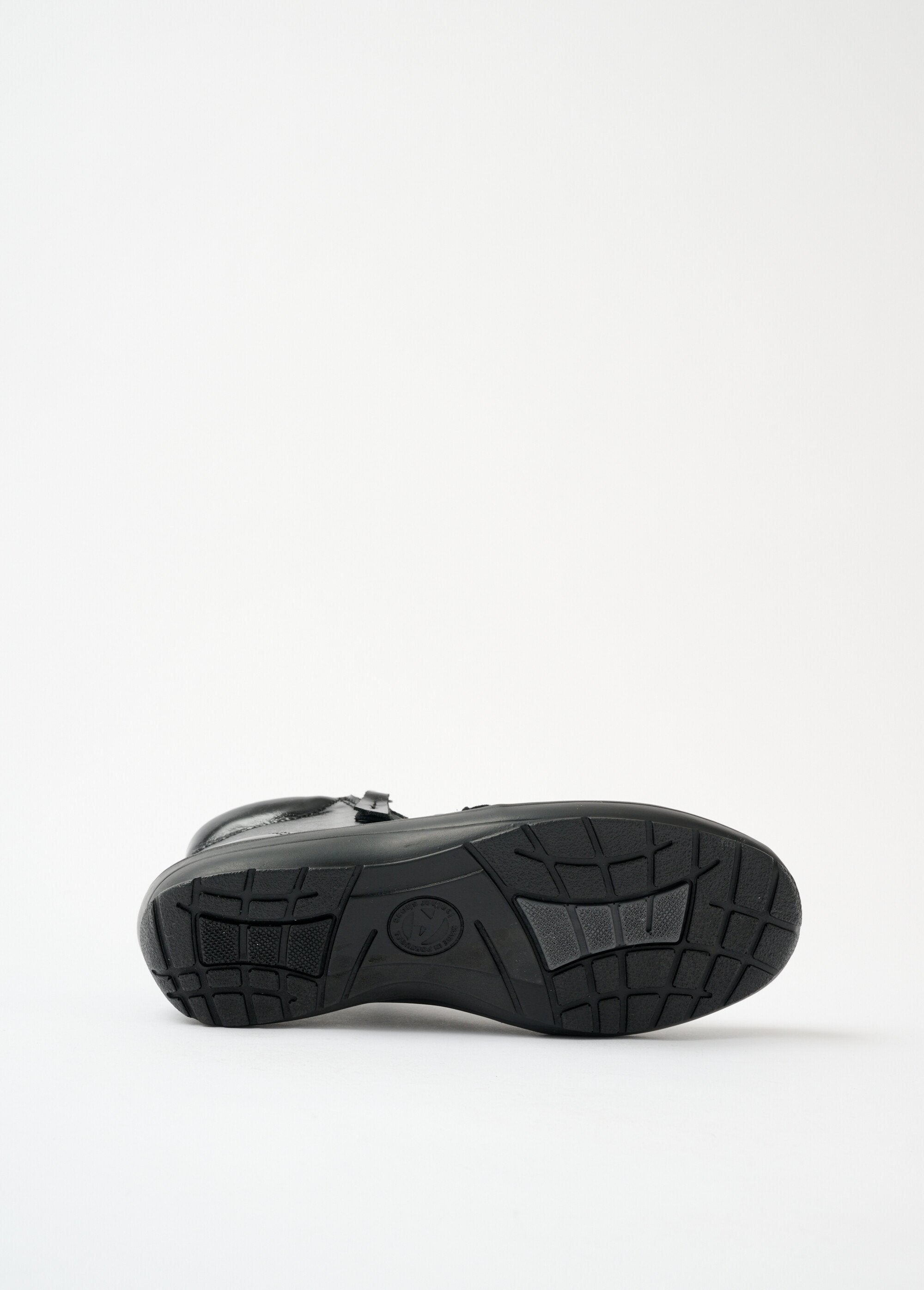 Botas_bajas_de_ancho_cómodo_con_cremalleras_de_piel_de_fantasía_barniz_negro_UN1_slim