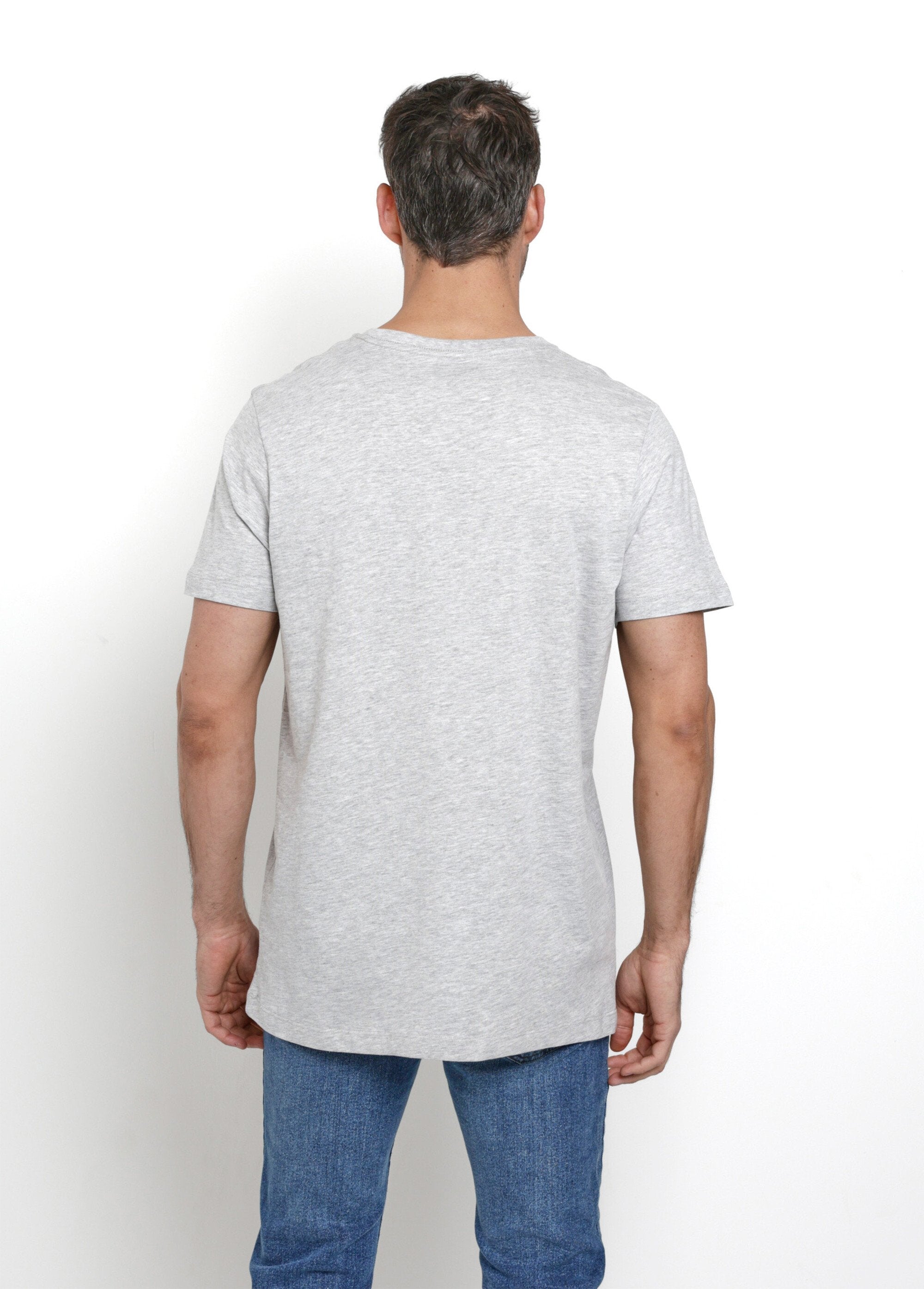 Camiseta_de_manga_corta_con_cuello_redondo_y_efecto_jaspeado._Gris_DO1_slim