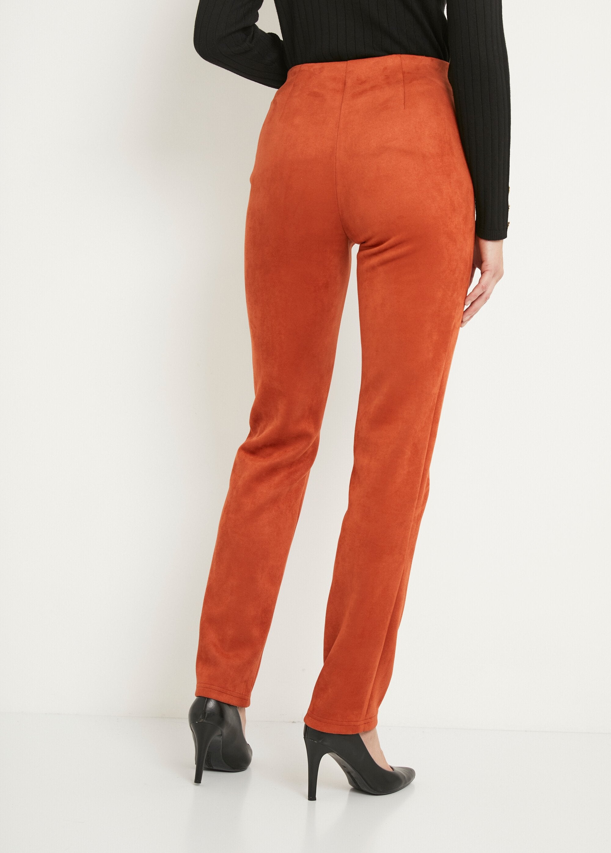 Pantalón_recto_con_cintura_elástica_en_punto_de_ante_Ladrillo_DO1_slim
