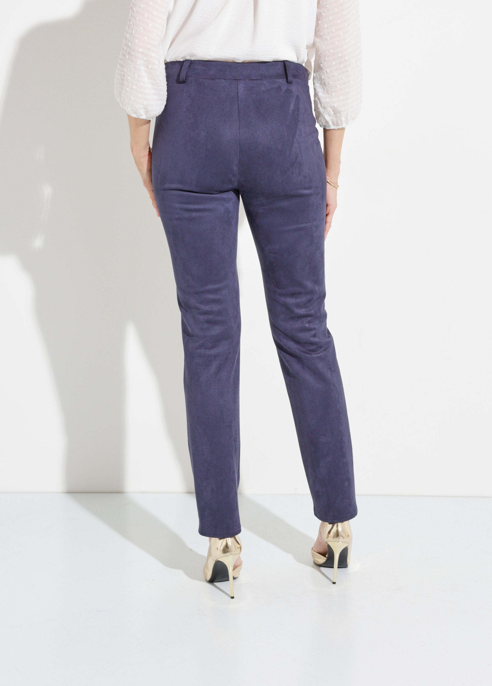 Pantalón_recto_de_ante_con_cinturilla_elástica_y_vientre_plano_Marina_DO1_slim