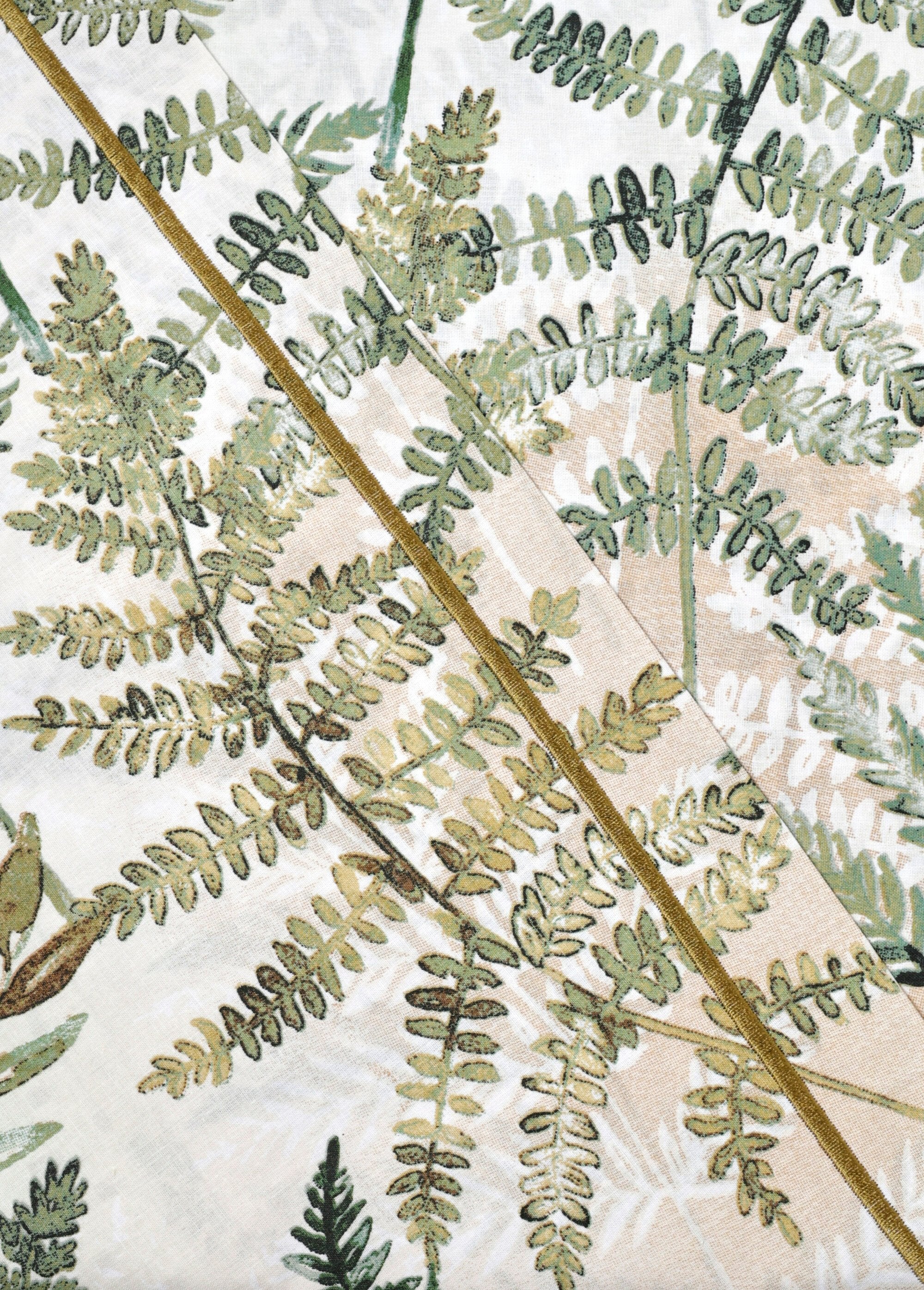 Juego_de_cama_de_4_piezas_con_sábana_encimera,_helechos_Estampado_verde_DO1_slim