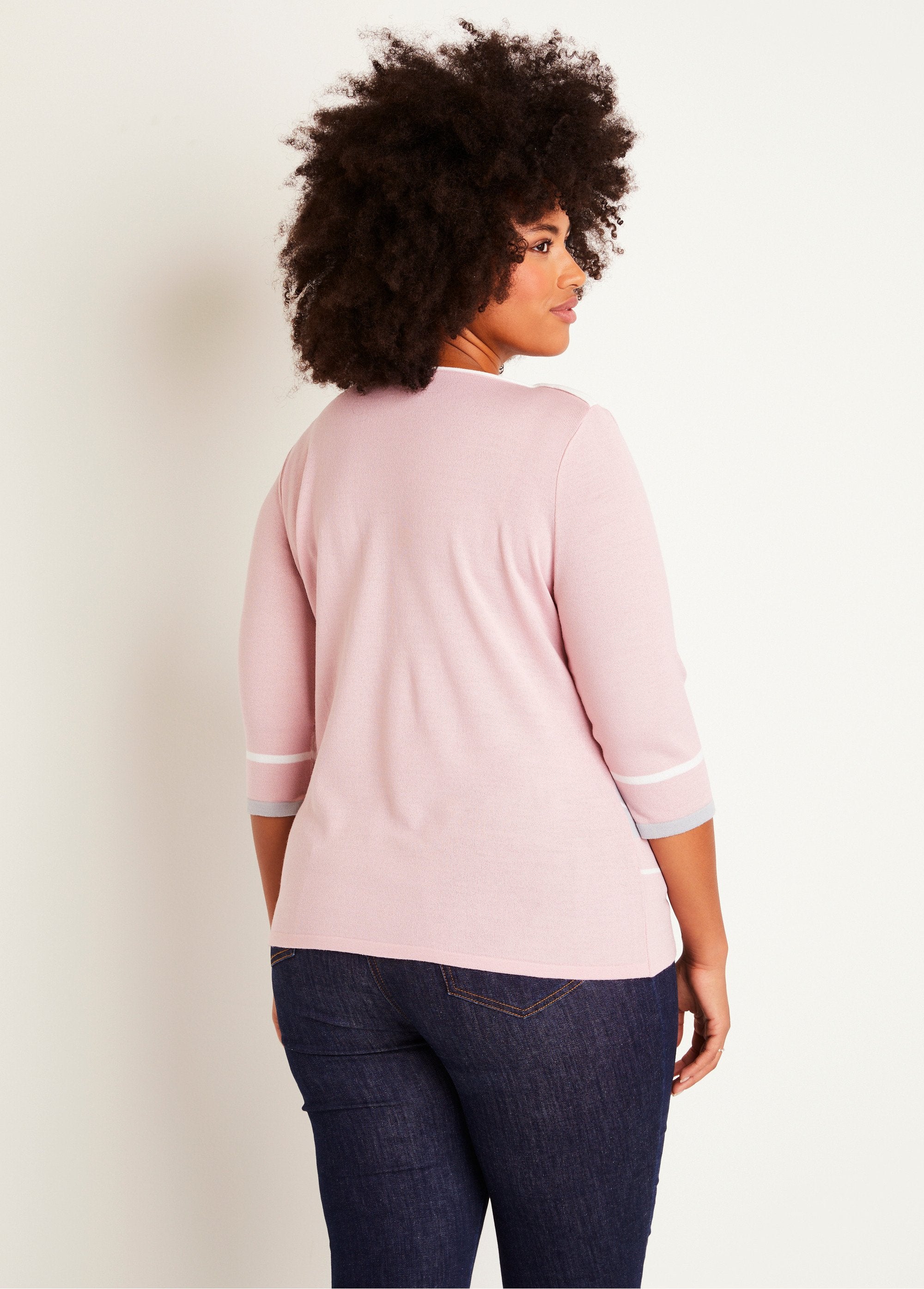 Jersey_de_cuello_barco_y_manga_3/4_con_delantero_de_jacquard_de_rayas_rosa_y_gris_DO1_curvy