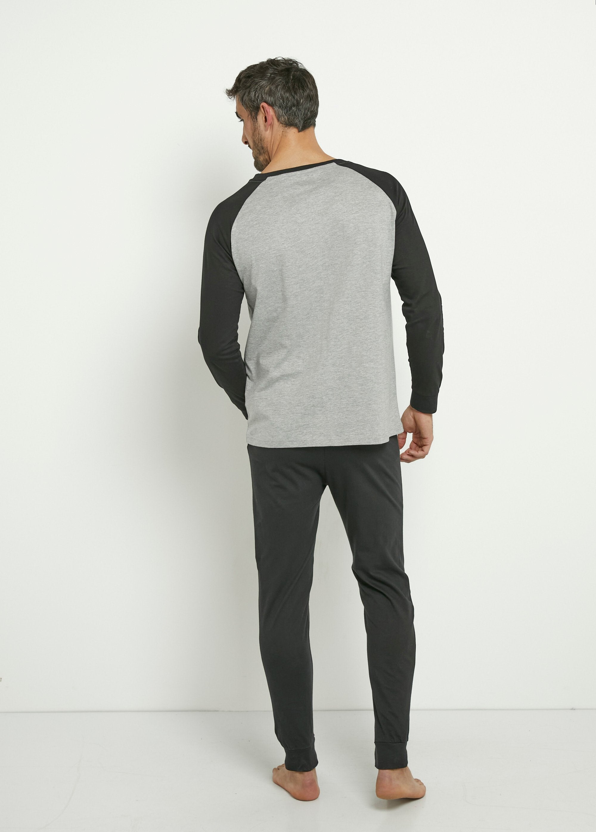 Pijama_largo_de_algodón_con_logo_colocado._Negro_DO1_slim