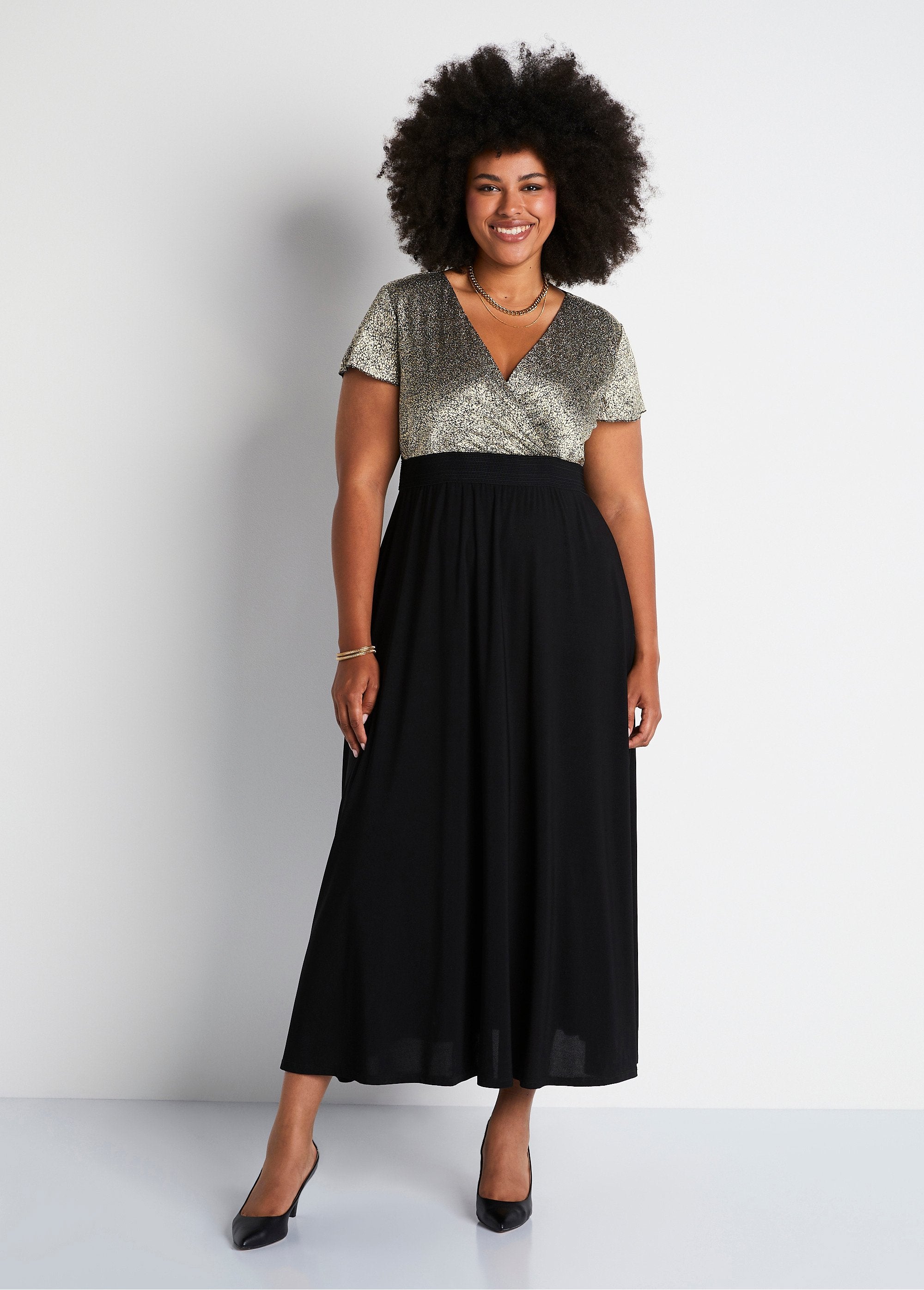 Vestido_largo_cruzado_bicolor_Negro_y_oro_FA1_curvy