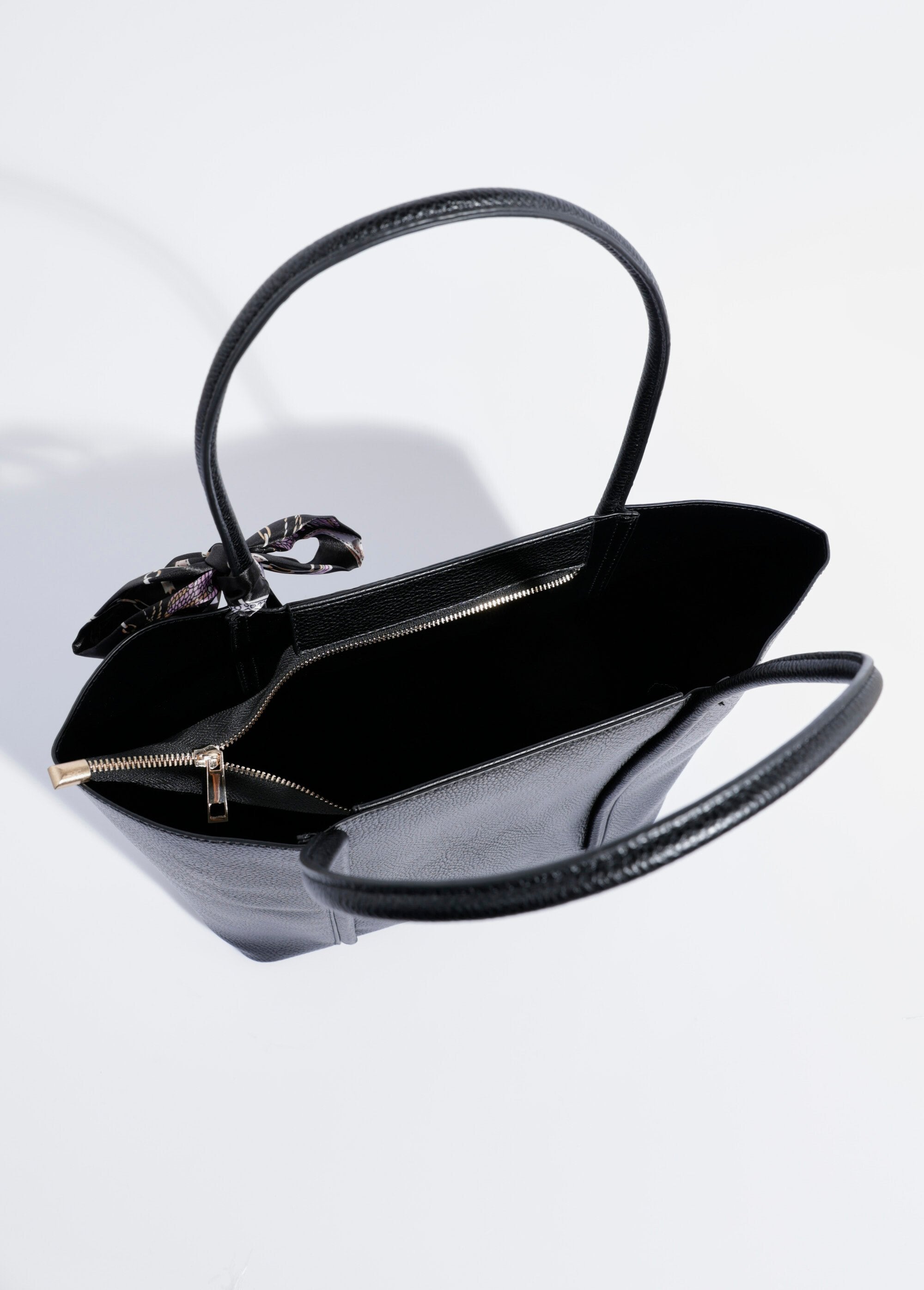 Bolsa_de_compras_con_asas_cortas_+_bufanda_Negro_DE1_slim