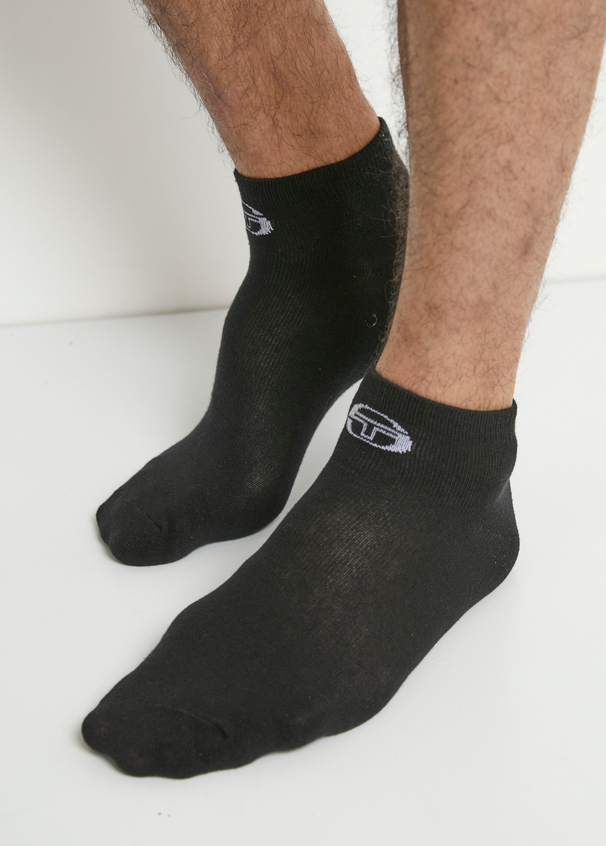 Conjunto_de_calzoncillos_bóxer_+_3_pares_de_calcetines_Negro_FA2_slim