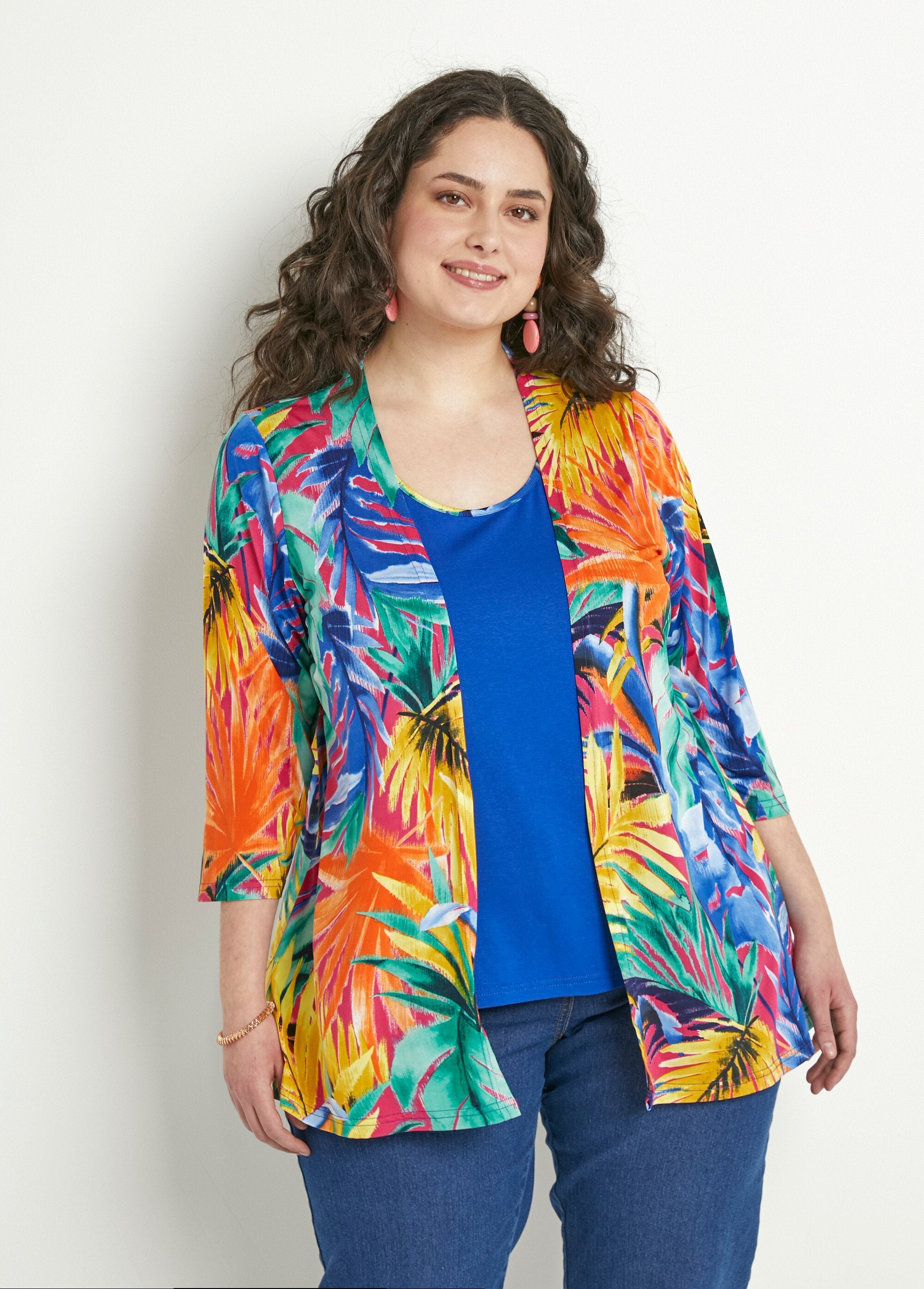Camiseta_larga_2_en_1_con_estampado_tropical_Multicolor_FA1_curvy