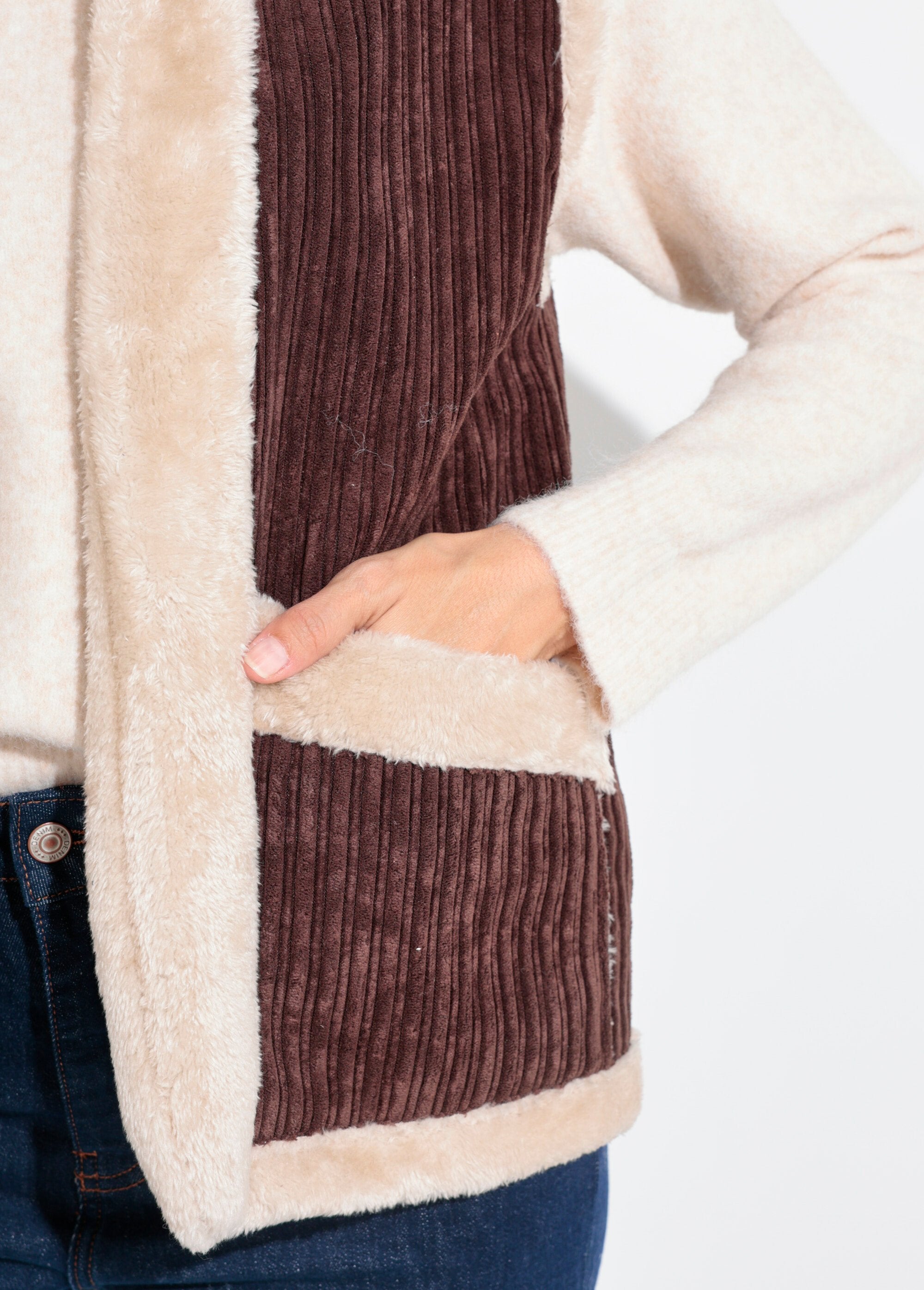 Chaqueta_sin_mangas_de_terciopelo_y_piel_Castaño_DE2_slim