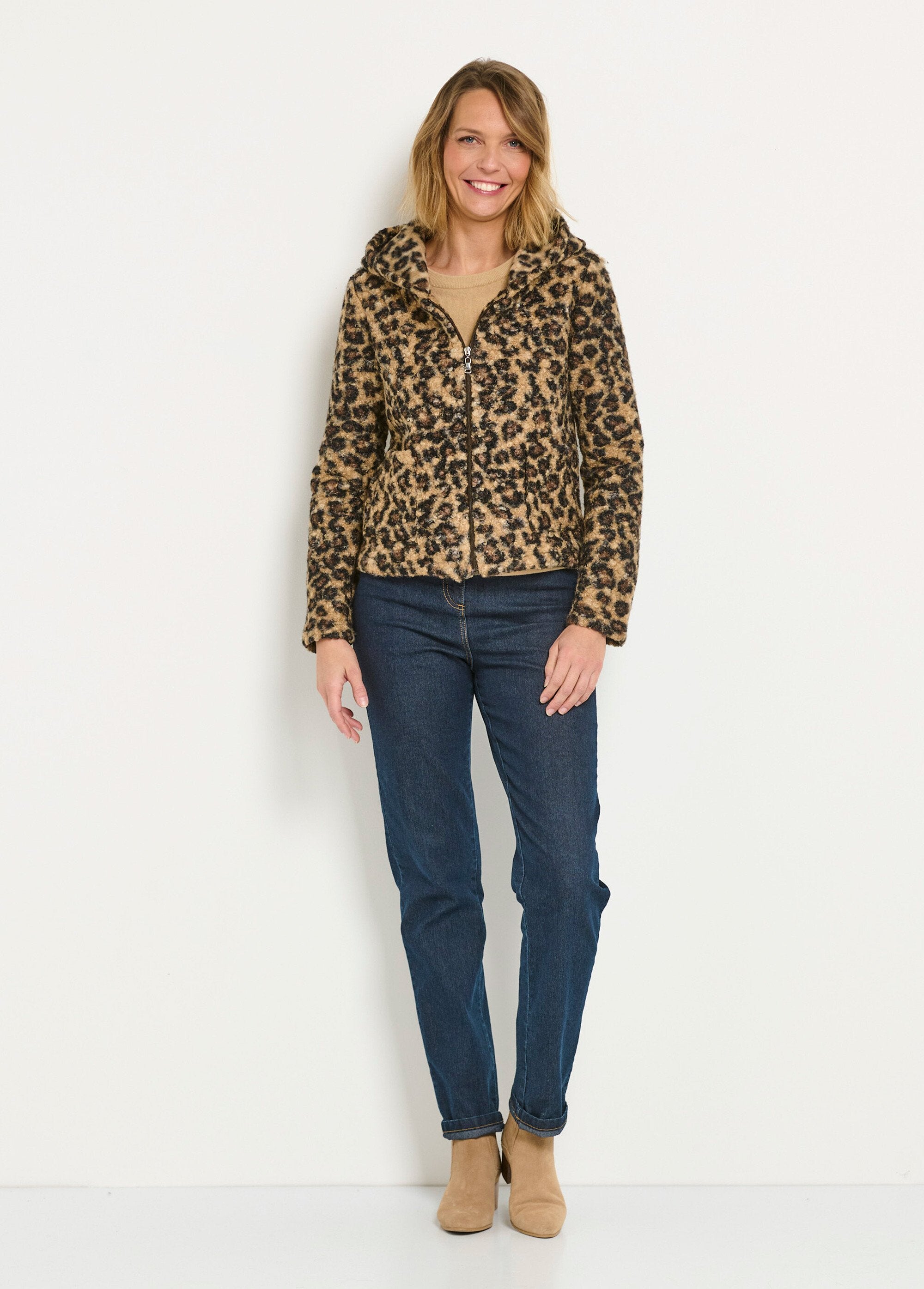 Chaqueta_con_capucha_y_cremallera_de_leopardo_Leopardo_SF1_slim