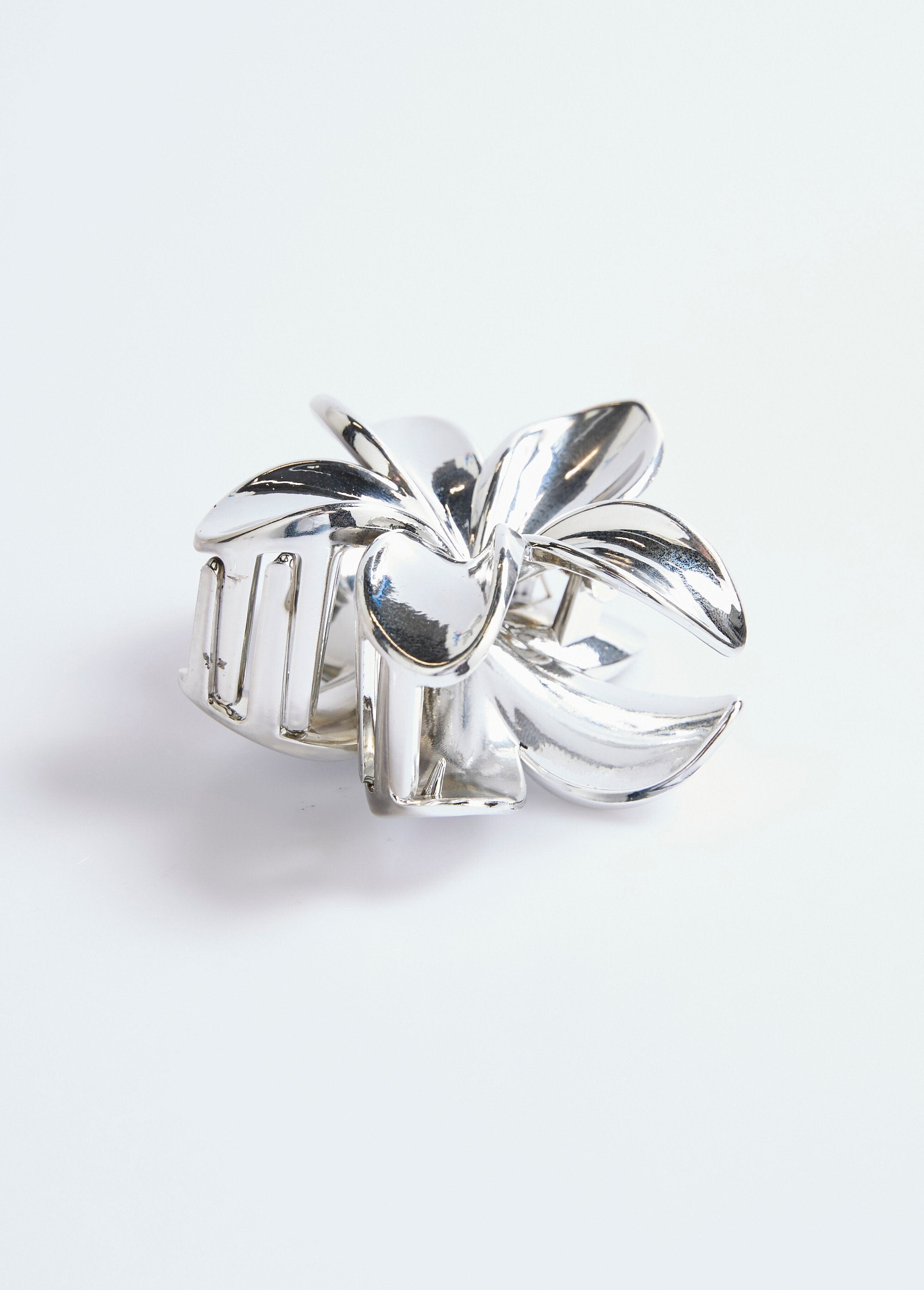 Pinza_para_el_pelo_con_forma_de_flor_Plata_DE1_slim