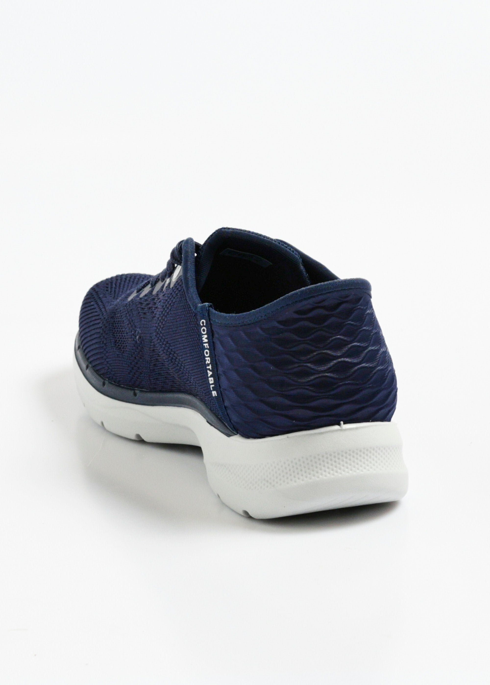 Zapatillas_cómodas_de_malla_con_cordones_Marina_DO1_slim