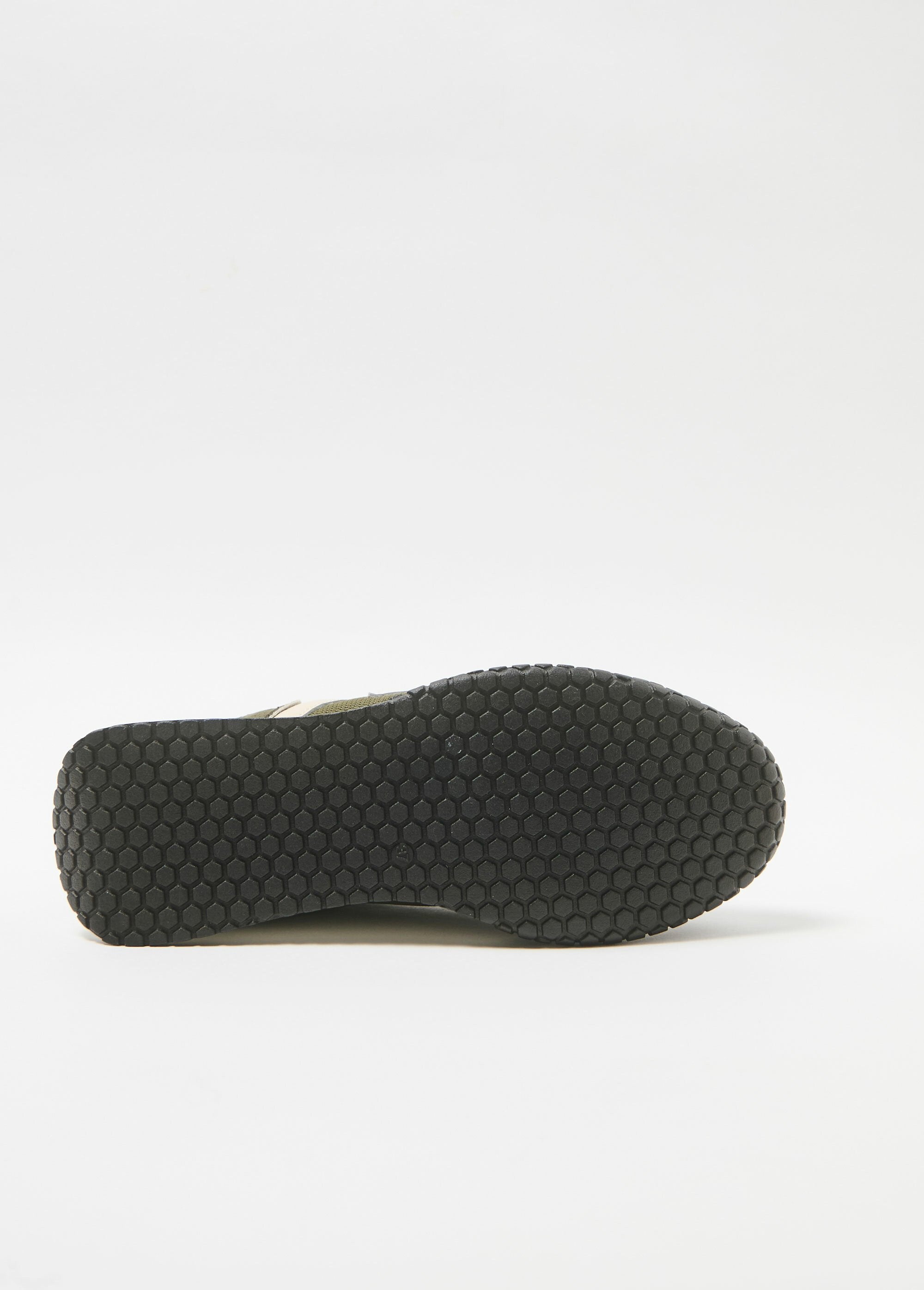 Zapatillas_de_moda_con_suela_gruesa_y_cordones._Caqui_UN1_slim