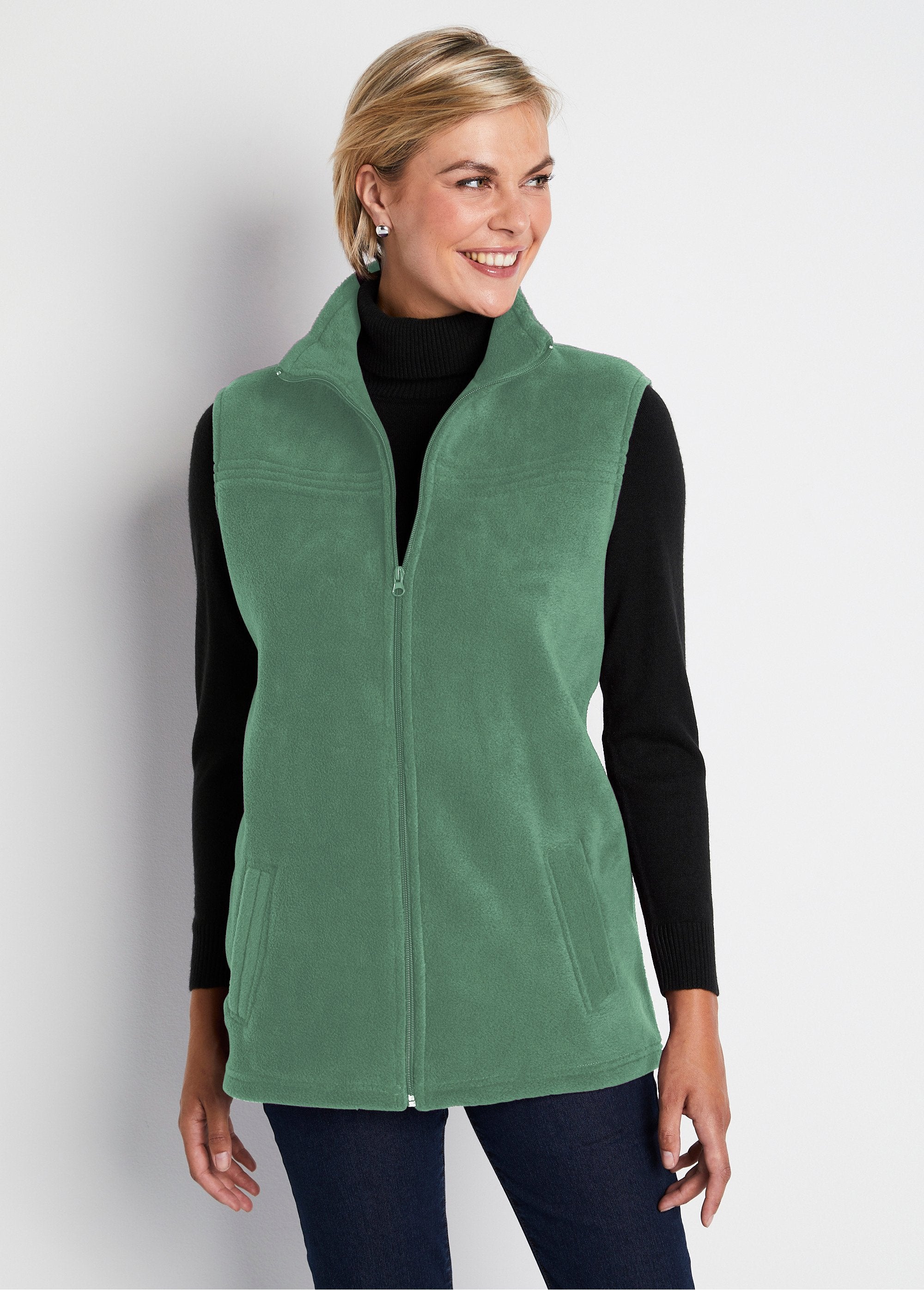 Chaqueta_polar_sin_mangas_con_cremallera_verde_almendra_FA1_slim