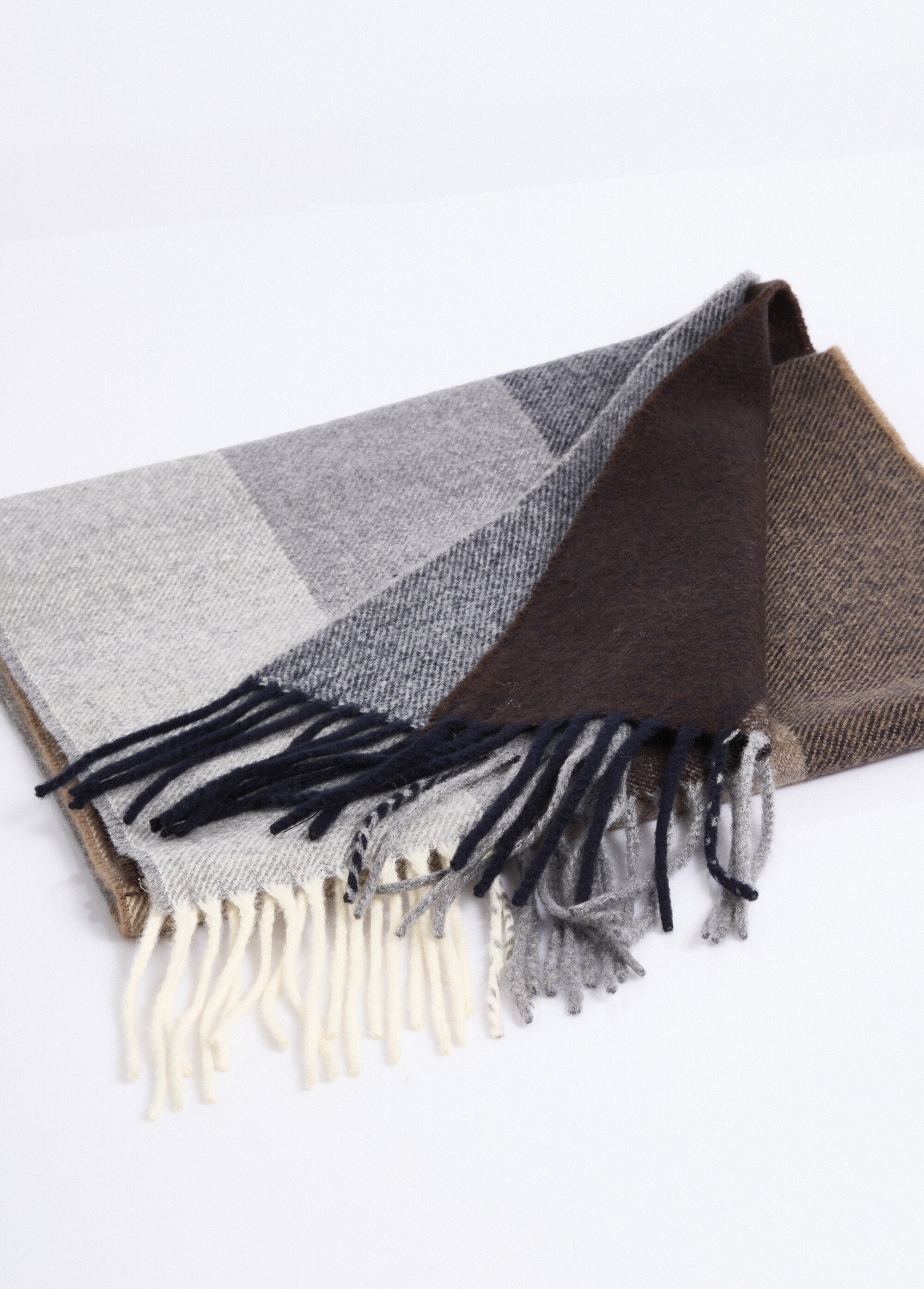 Gorro_de_punto_acanalado_con_puños_Gris_DE1_slim