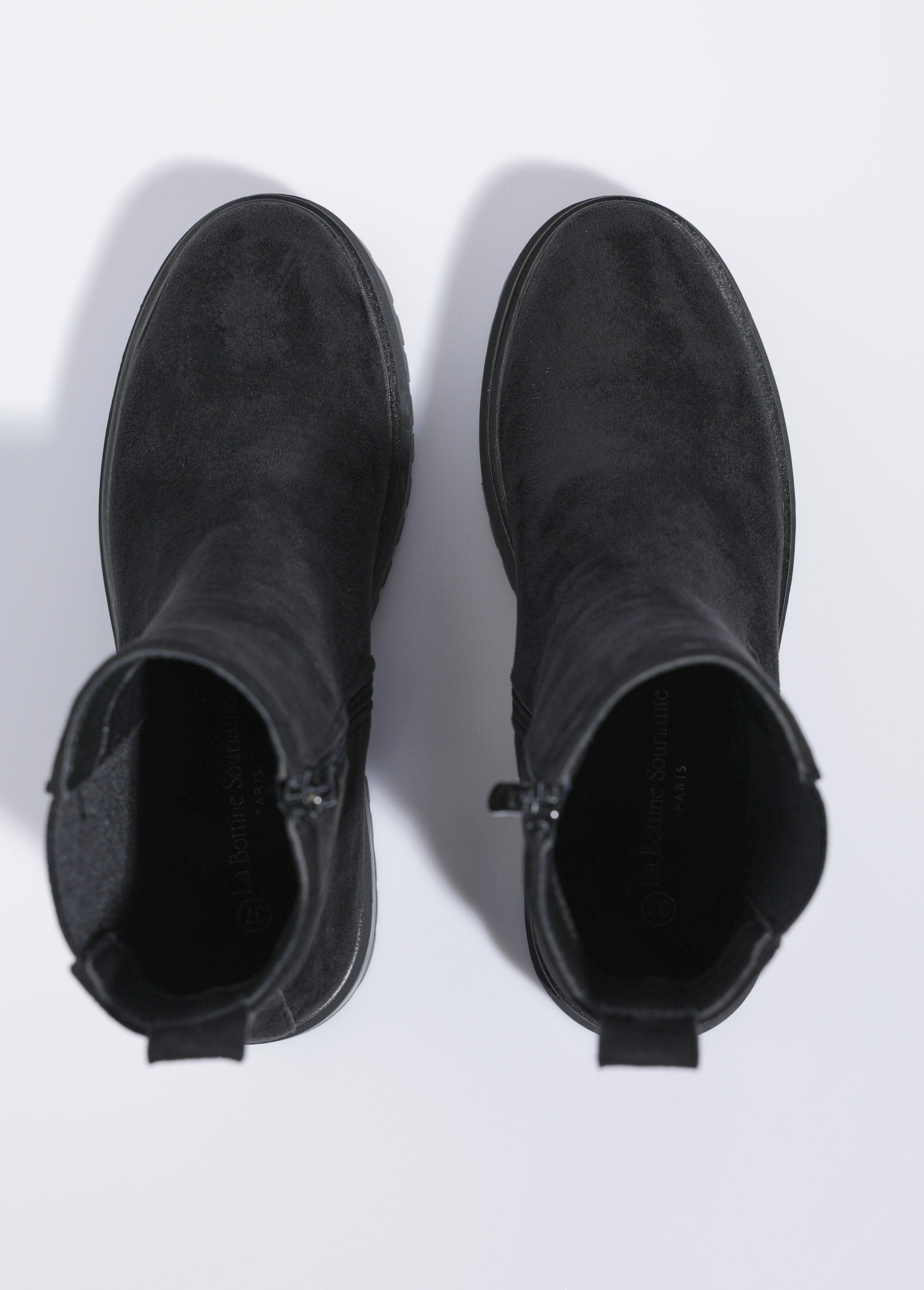 Botas_altas_Chelsea_con_suela_con_tacos_Negro_OV1_slim