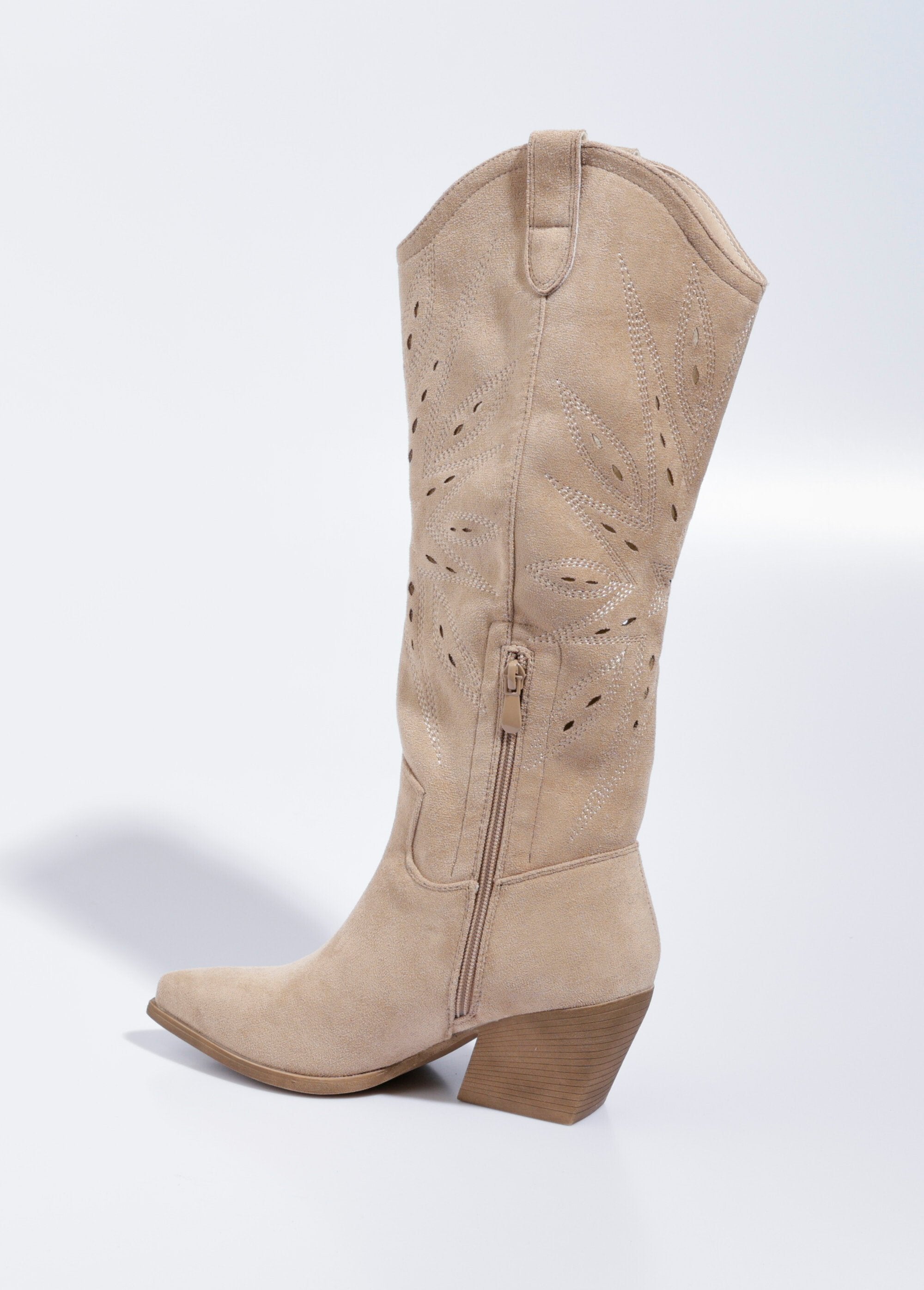 Botas_vaqueras_bordadas_con_tacón_biselado_Beige_DO1_slim