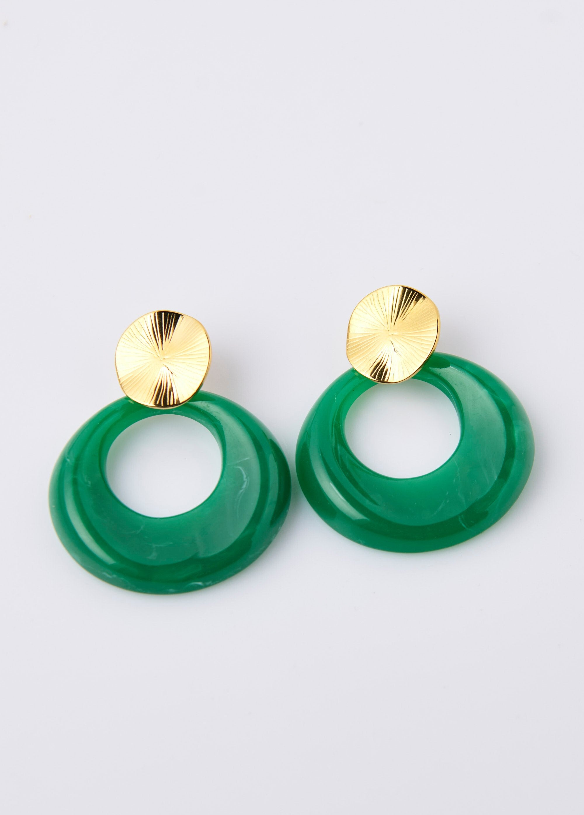 Pendientes_de_acero_inoxidable_y_colgante_hueco._Oro_y_verde_FA1_slim