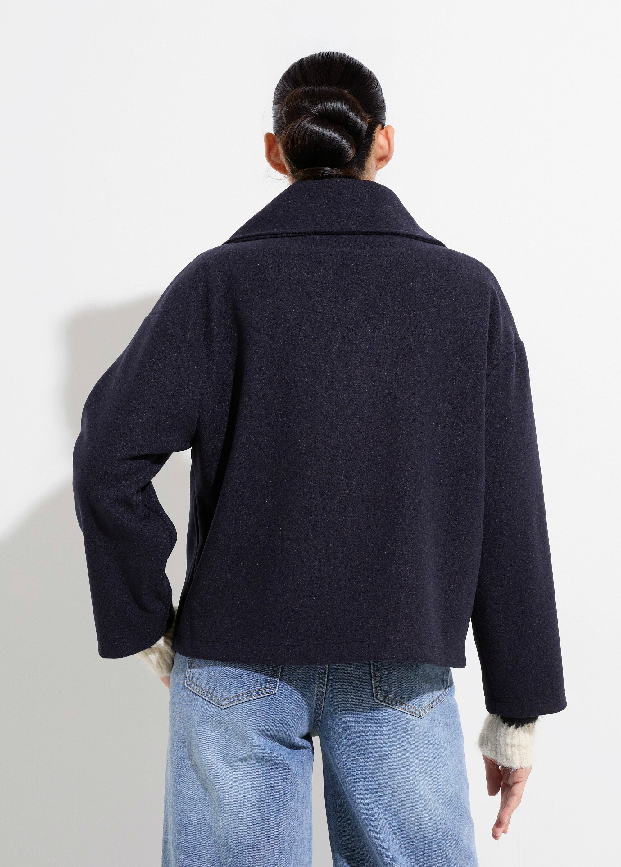 Abrigo_corto_de_lana_lisa_estilo_paño_Marina_DO1_slim
