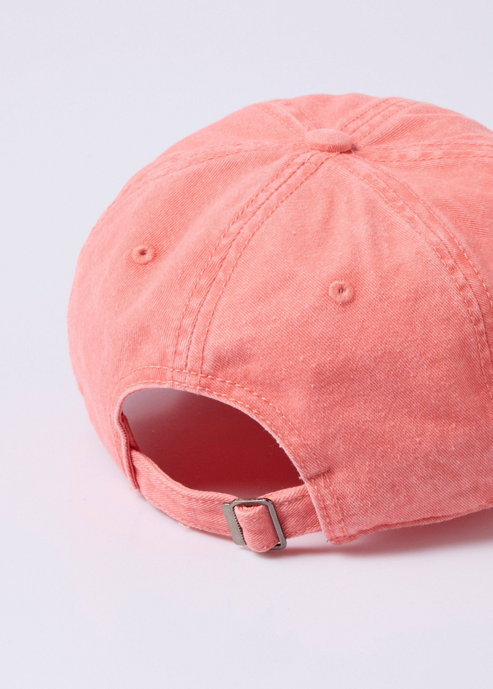 Gorra_de_lona_colorida_con_efecto_desgastado_Coral_DO1_slim