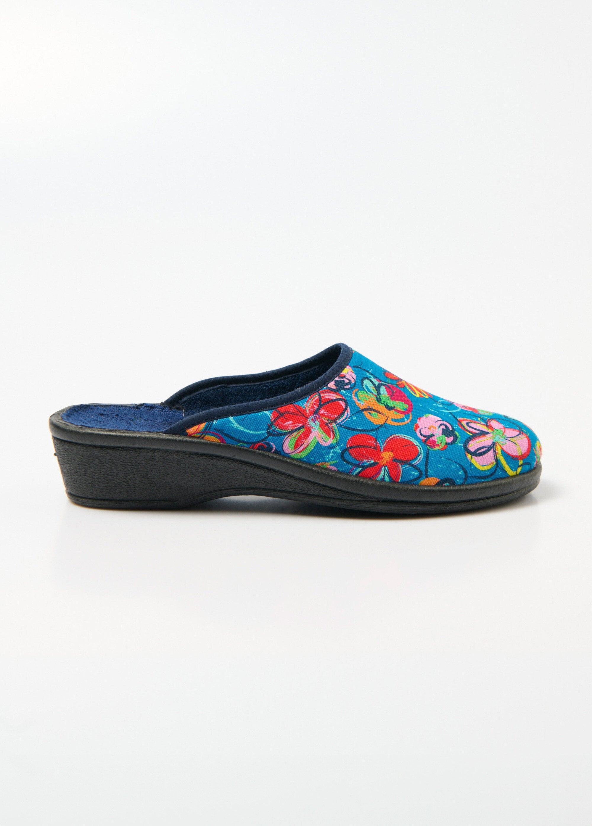 Pantuflas_mule_con_estampado_floral_y_ancho_cómodo_Azul_DR1_slim