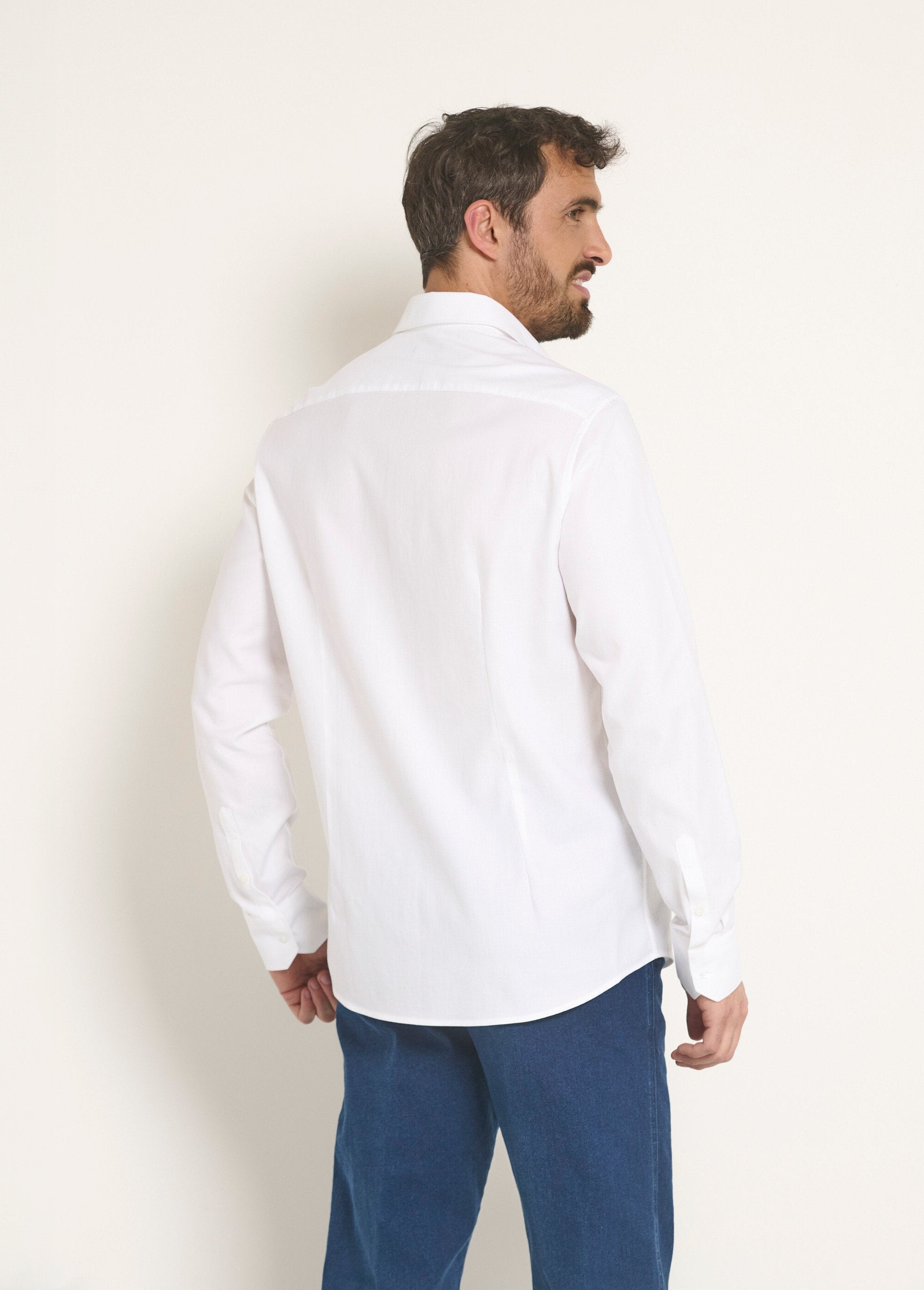 Camisa_elegante_de_algodón_con_cuello_semiitaliano_Blanco,_Blanca_DO1_slim