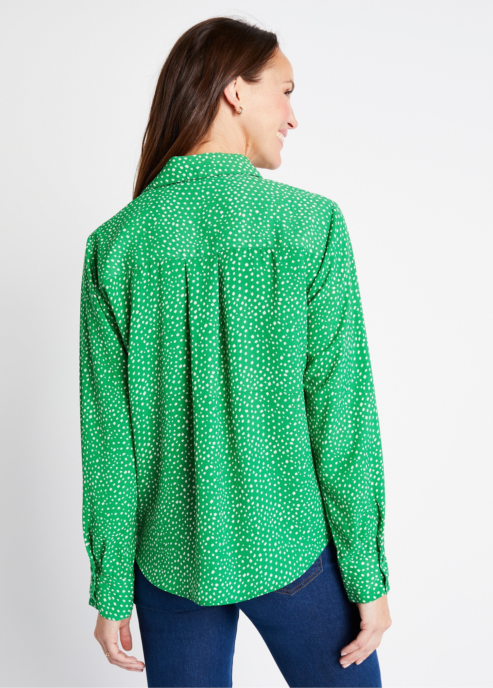 Blusa_recta_abotonada_con_estampado_de_lunares_Verde_crudo_DO1_slim