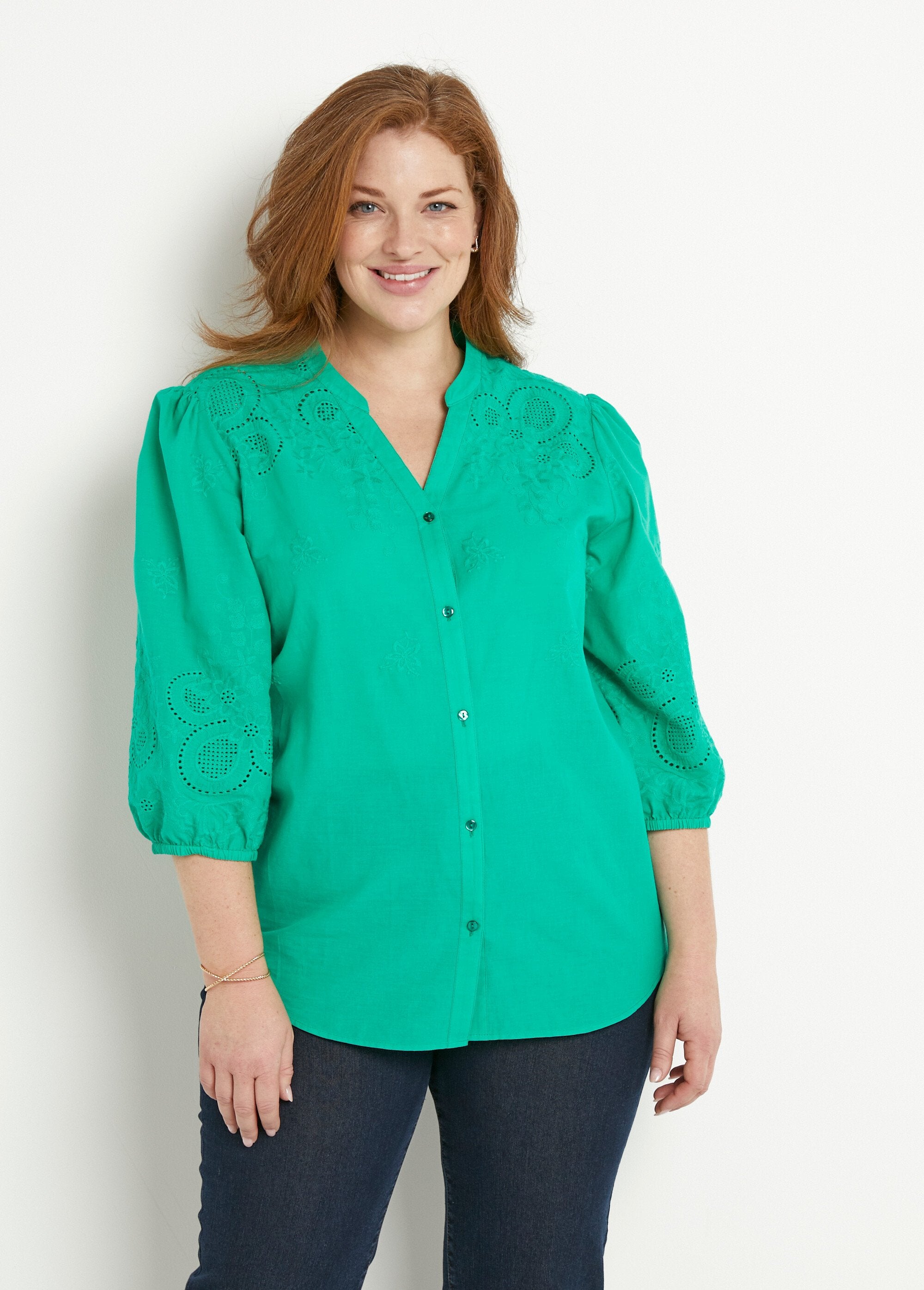 Blusa_larga_de_algodón_bordada_con_manga_3/4_Verde_FA1_curvy