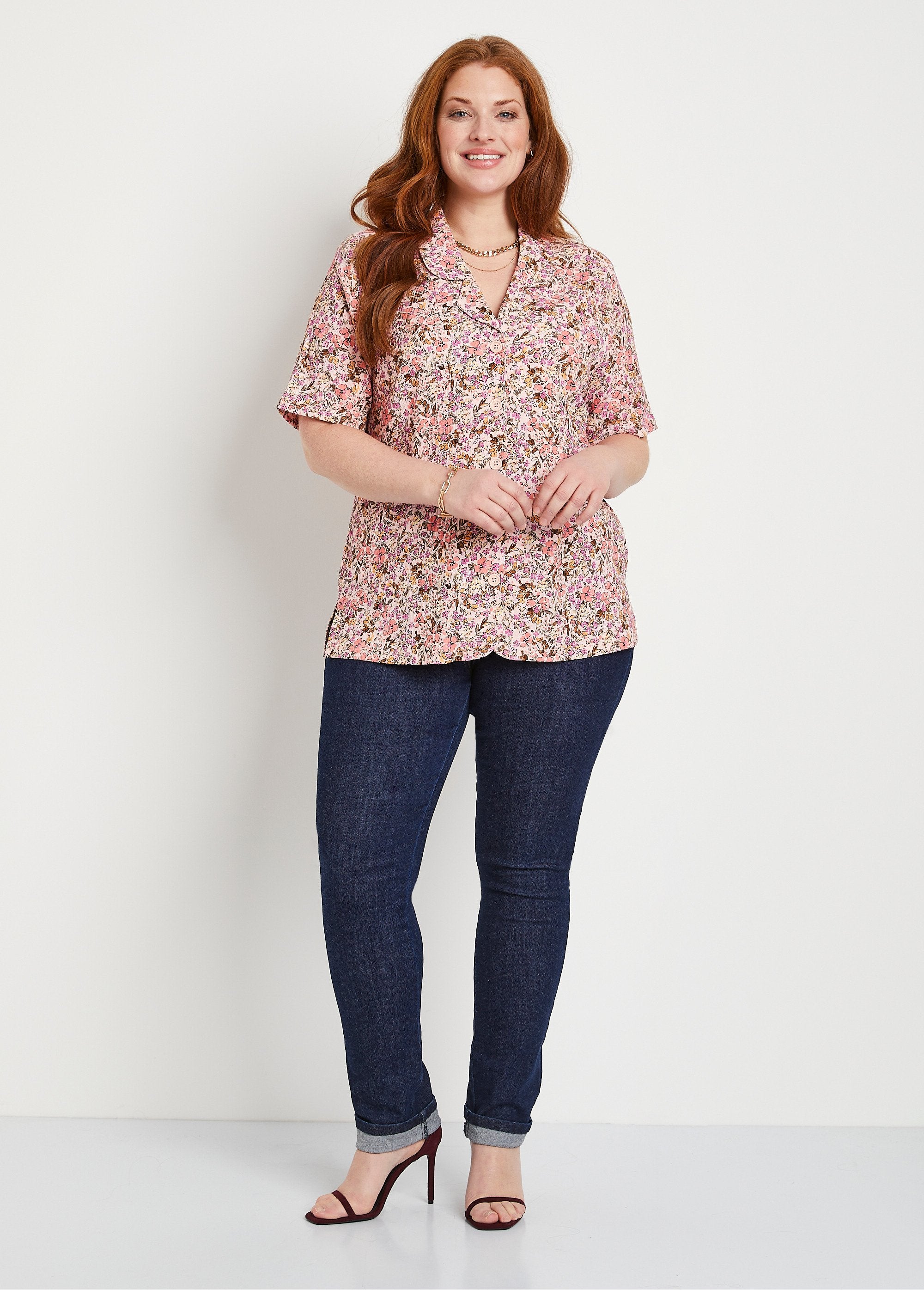 Blusa_larga_de_crepé_de_flores_rosa_y_naranja_SF1_curvy