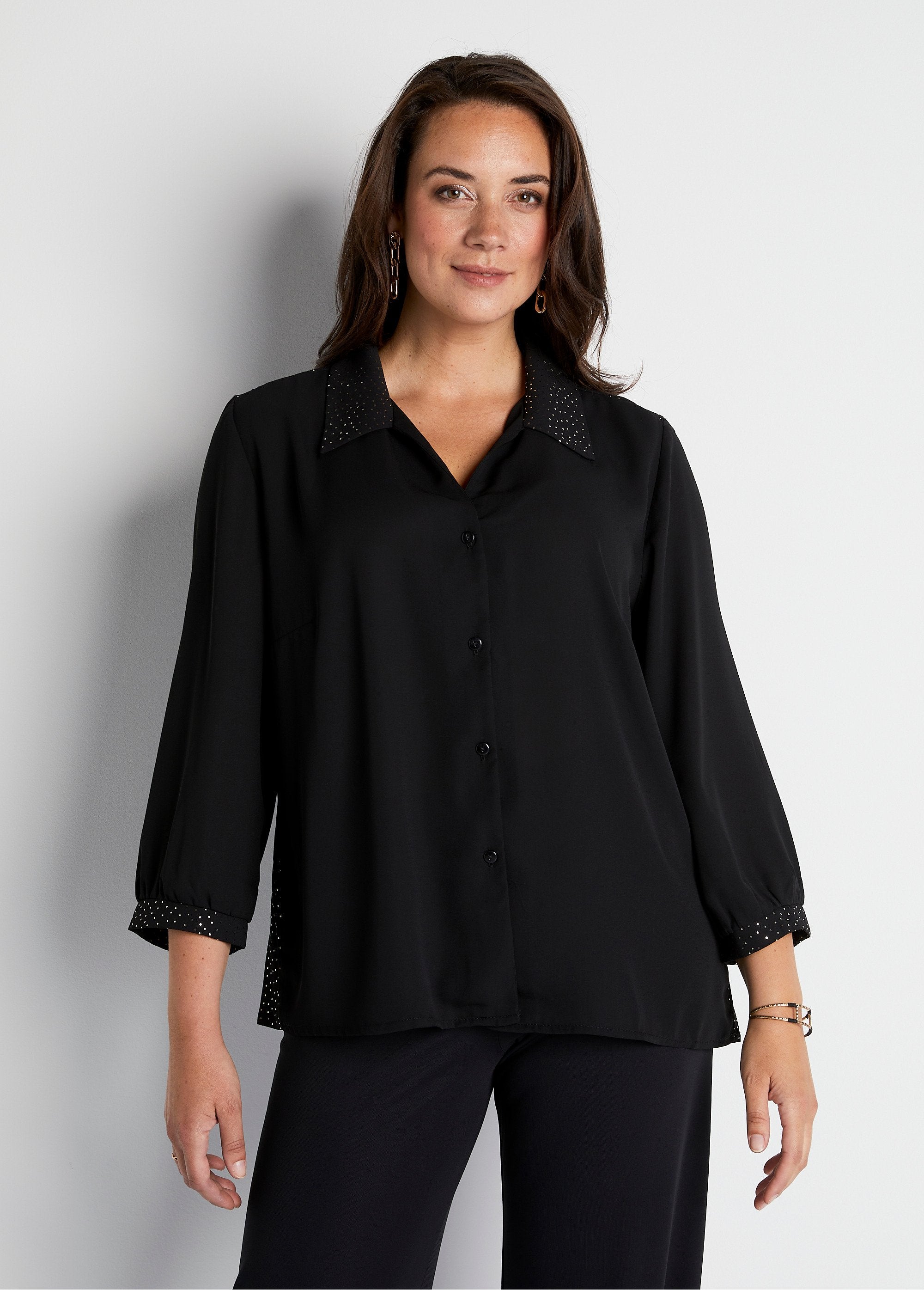 Blusa_midi_plisada_en_la_espalda_Negro_y_oro_FA1_curvy