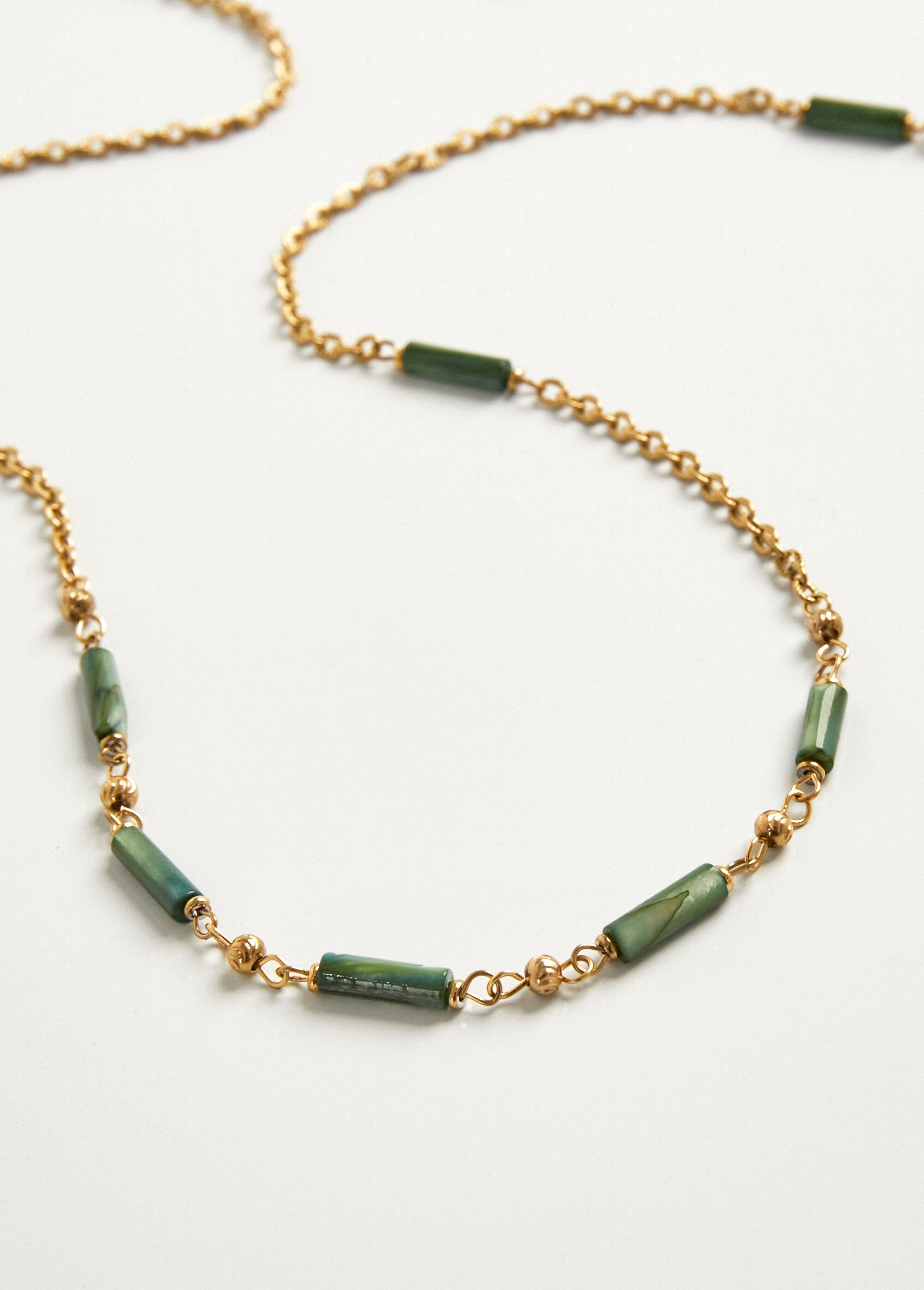 Collar_de_perlas_de_acero_y_piedra_Dorado_DE2_slim
