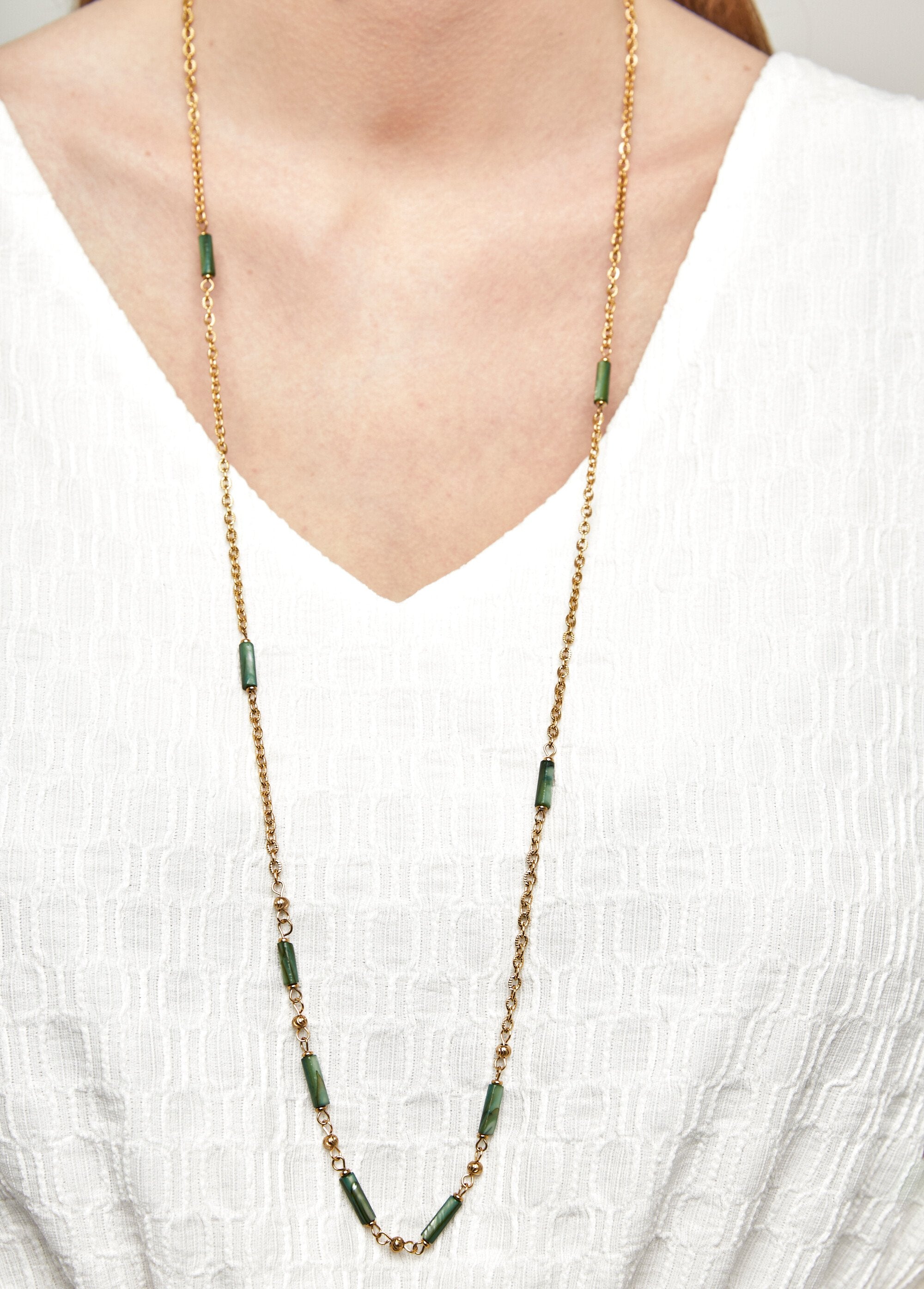 Collar_de_perlas_de_acero_y_piedra_Dorado_FA1_slim