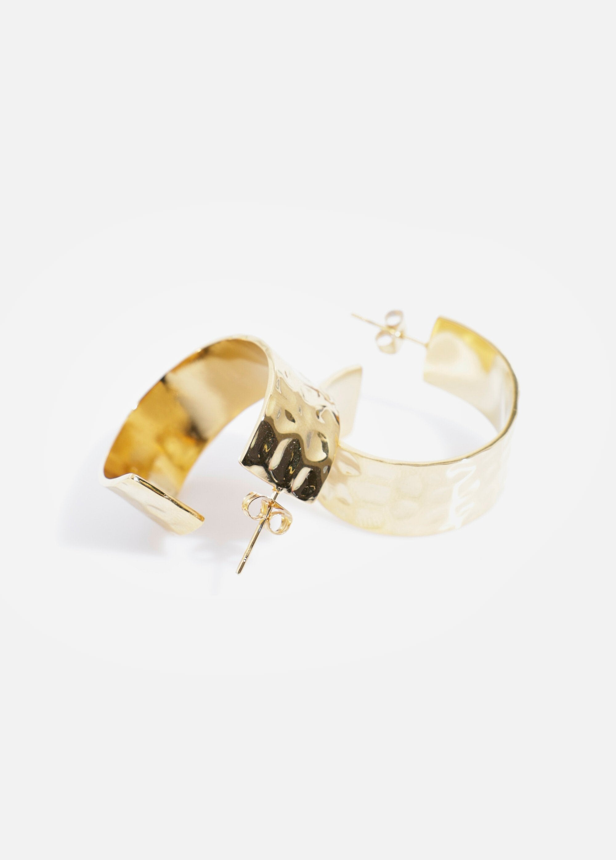 Pendientes_grandes_de_aro_de_acero_inoxidable_martillado_Dorado_FA1_slim