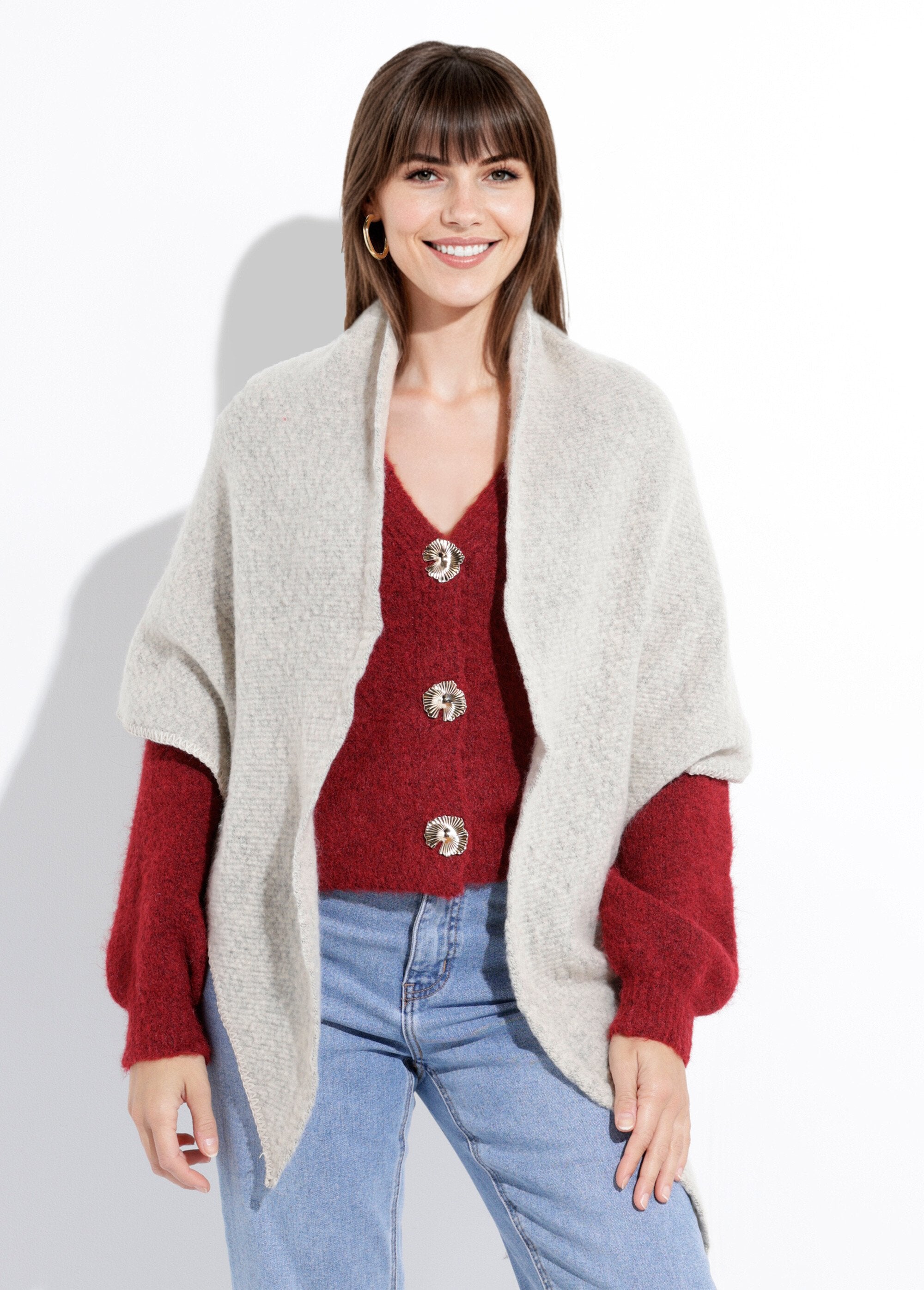 Bufanda_triangular_de_punto_suave_y_cálida_porcelana_beige_FA1_slim