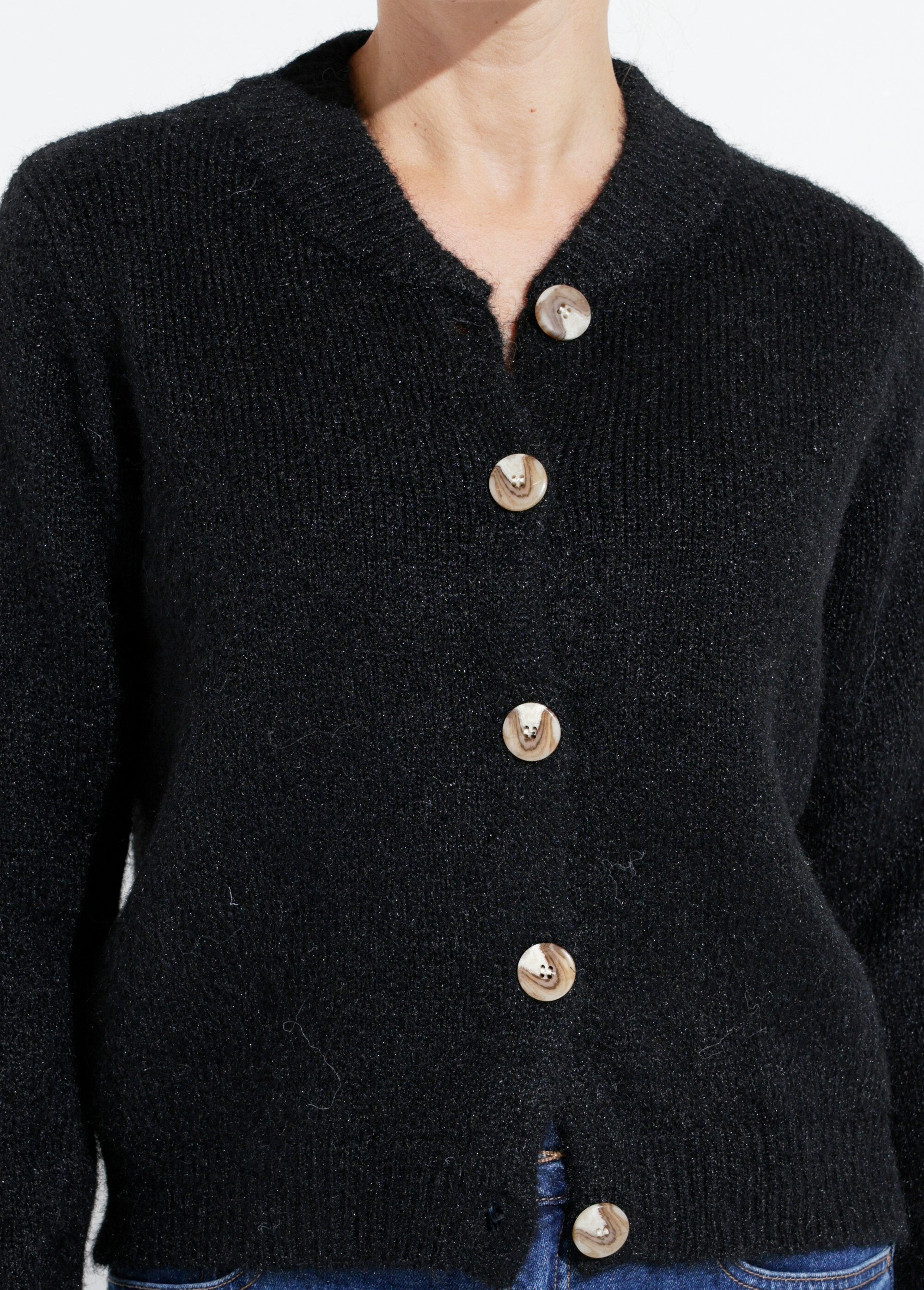 Chaleco_de_punto_elegante_con_cuello_redondo_Negro_DE1_slim